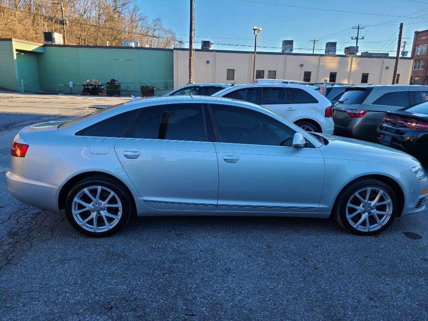 2009 SILVER AUDI A6 PREMIUM PLUS (WAUSG74F49N) with an 3.0L engine, Automatic transmission, located at 7981 Paxton Street, Harrisburg, PA, 17111, (717) 561-2926, 40.261490, -76.749229 - WE FINANCE!!! Good Credit/ Bad Credit/ No Credit - ALL Trade-Ins Welcomed!!! ***Guaranteed Credit Approval*** APPLY ONLINE or CALL us TODAY ;) Internet Prices and Marketplace Prices are SPECIAL discounted ***CASH DEALS*** Retail Prices are higher. Please call us to discuss your cash and finan - Photo#5