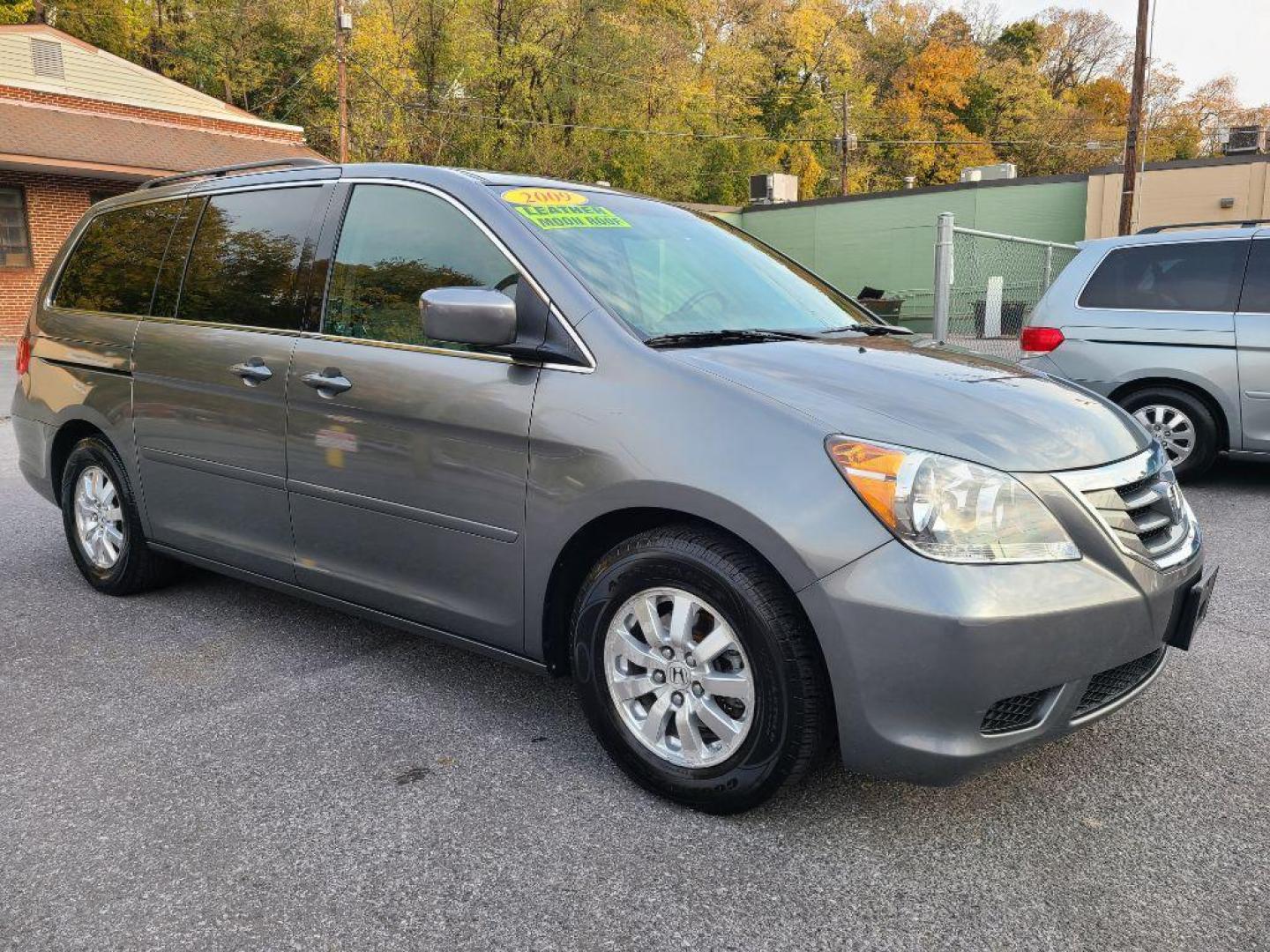 2009 GRAY HONDA ODYSSEY EXL (5FNRL38629B) with an 3.5L engine, Automatic transmission, located at 117 North Cameron Street, Harrisburg, PA, 17101, (717) 963-8962, 40.266762, -76.875259 - WE FINANCE!!! Good Credit/ Bad Credit/ No Credit - ALL Trade-Ins Welcomed!!! ***Guaranteed Credit Approval*** APPLY ONLINE or CALL us TODAY ;) Internet Prices and Marketplace Prices are SPECIAL discounted ***CASH DEALS*** Retail Prices are higher. Please call us to discuss your cash and finan - Photo#6