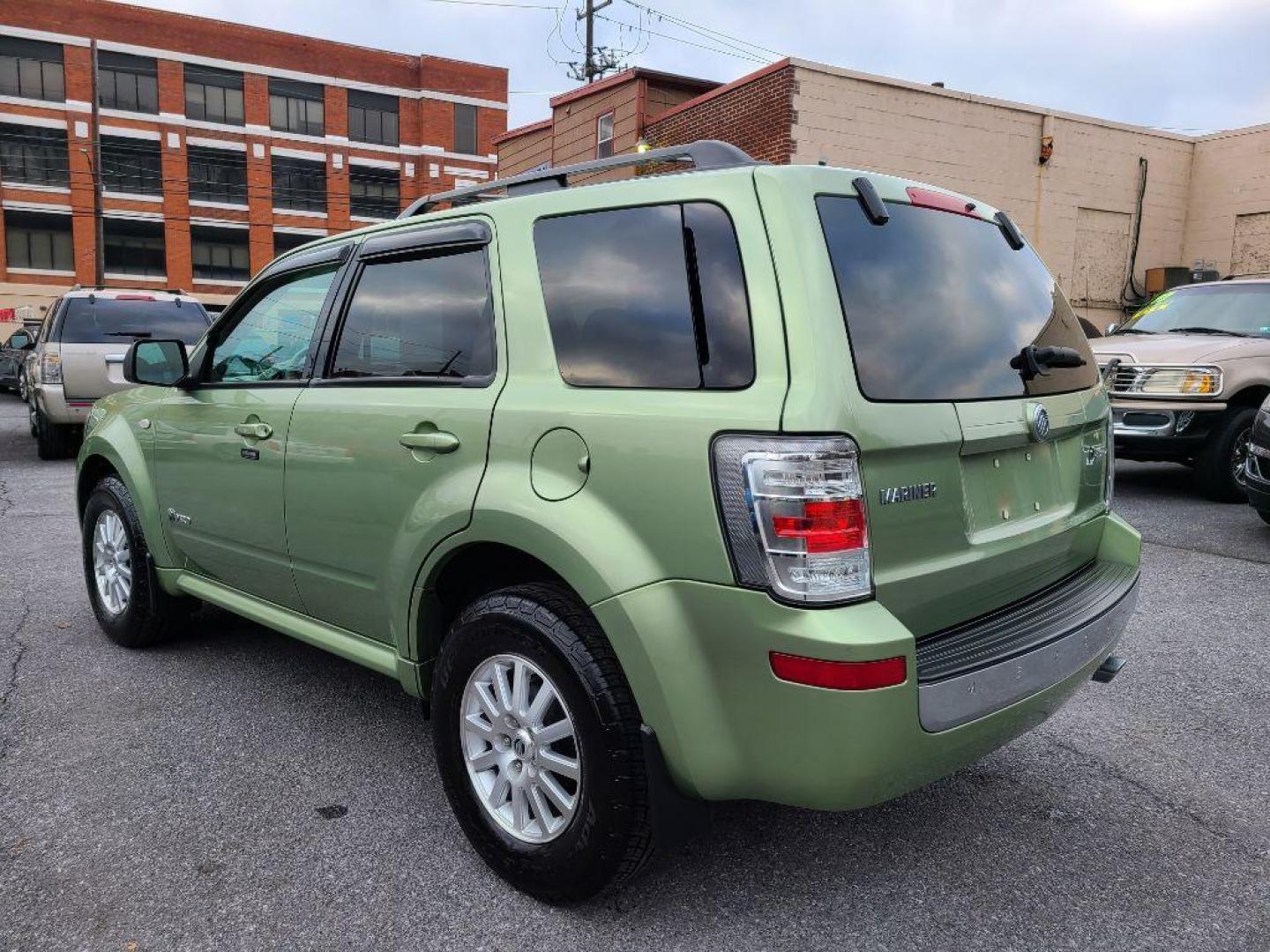 2009 GREEN MERCURY MARINER HYBRID (4M2CU29379K) with an 2.5L engine, Continuously Variable transmission, located at 7981 Paxton Street, Harrisburg, PA, 17111, (717) 561-2926, 40.261490, -76.749229 - WE FINANCE!!! Good Credit/ Bad Credit/ No Credit - ALL Trade-Ins Welcomed!!! ***Guaranteed Credit Approval*** APPLY ONLINE or CALL us TODAY ;) Internet Prices and Marketplace Prices are SPECIAL discounted ***CASH DEALS*** Retail Prices are higher. Please call us to discuss your cash and finan - Photo#2