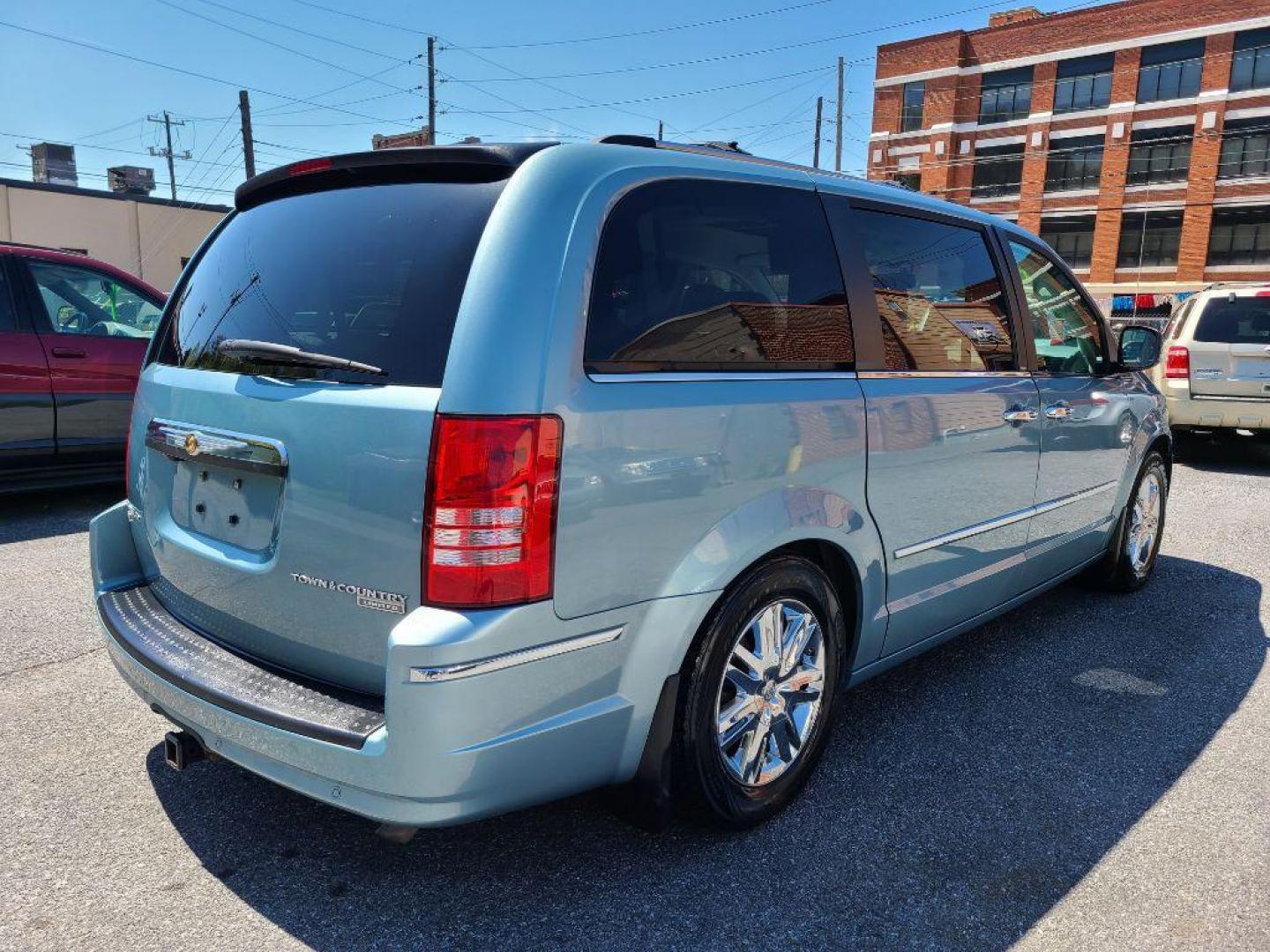 2010 BLUE CHRYSLER TOWN and COUNTRY LIMITED (2A4RR6DX9AR) with an 4.0L engine, Automatic transmission, located at 117 North Cameron Street, Harrisburg, PA, 17101, (717) 963-8962, 40.266762, -76.875259 - WE FINANCE!!! Good Credit/ Bad Credit/ No Credit - ALL Trade-Ins Welcomed!!! ***Guaranteed Credit Approval*** APPLY ONLINE or CALL us TODAY ;) Internet Prices and Marketplace Prices are SPECIAL discounted ***CASH DEALS*** Retail Prices are higher. Please call us to discuss your cash and finan - Photo#4