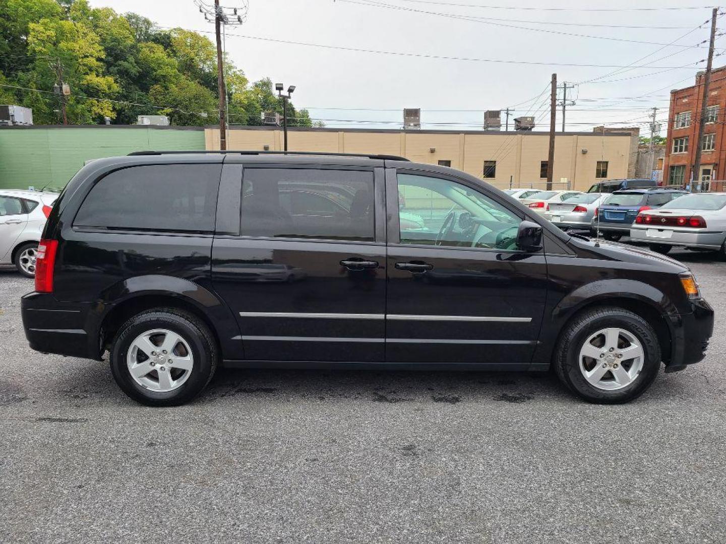 2010 BLACK DODGE GRAND CARAVAN SXT (2D4RN5DX6AR) with an 4.0L engine, Automatic transmission, located at 117 North Cameron Street, Harrisburg, PA, 17101, (717) 963-8962, 40.266762, -76.875259 - WE FINANCE!!! Good Credit/ Bad Credit/ No Credit - ALL Trade-Ins Welcomed!!! ***Guaranteed Credit Approval*** APPLY ONLINE or CALL us TODAY ;) Internet Prices and Marketplace Prices are SPECIAL discounted ***CASH DEALS*** Retail Prices are higher. Please call us to discuss your cash and finan - Photo#5