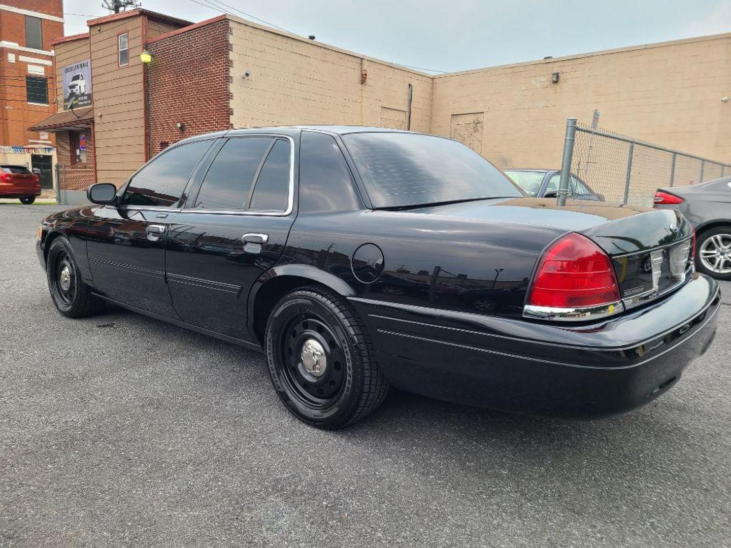 2010 BLACK FORD CROWN VICTORIA LX (2FABP7EV2AX) with an 4.6L engine, Automatic transmission, located at 117 North Cameron Street, Harrisburg, PA, 17101, (717) 963-8962, 40.266762, -76.875259 - WE FINANCE!!! Good Credit/ Bad Credit/ No Credit - ALL Trade-Ins Welcomed!!! ***Guaranteed Credit Approval*** APPLY ONLINE or CALL us TODAY ;) Internet Prices and Marketplace Prices are SPECIAL discounted ***CASH DEALS*** Retail Prices are higher. Please call us to discuss your cash and finan - Photo#2