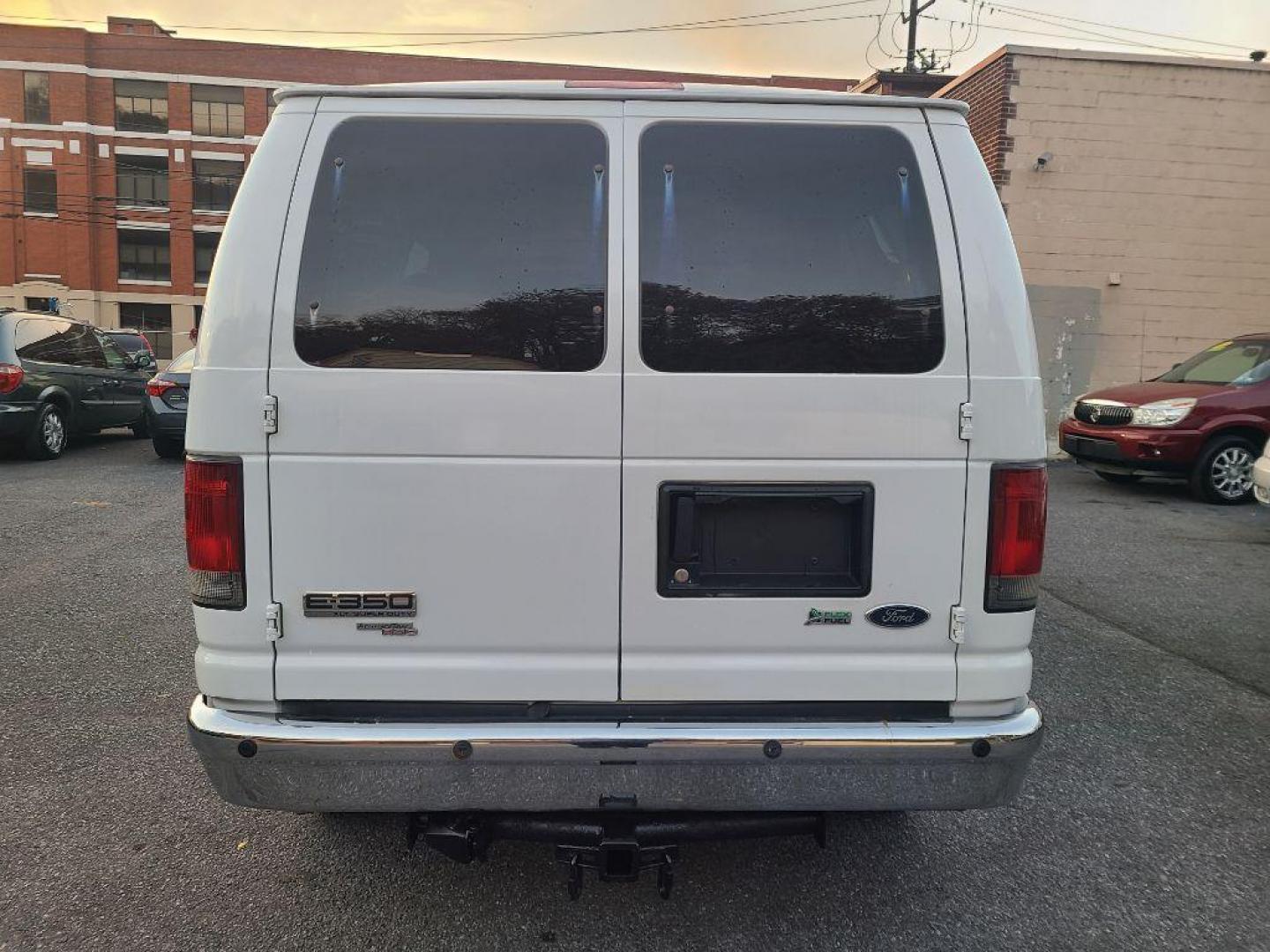 2010 WHITE FORD ECONOLINE E350 SUPER DUTY WAGON (1FBNE3BL8AD) with an 5.4L engine, Automatic transmission, located at 117 North Cameron Street, Harrisburg, PA, 17101, (717) 963-8962, 40.266762, -76.875259 - WE FINANCE!!! Good Credit/ Bad Credit/ No Credit - ALL Trade-Ins Welcomed!!! ***Guaranteed Credit Approval*** APPLY ONLINE or CALL us TODAY ;) Internet Prices and Marketplace Prices are SPECIAL discounted ***CASH DEALS*** Retail Prices are higher. Please call us to discuss your cash and finan - Photo#3