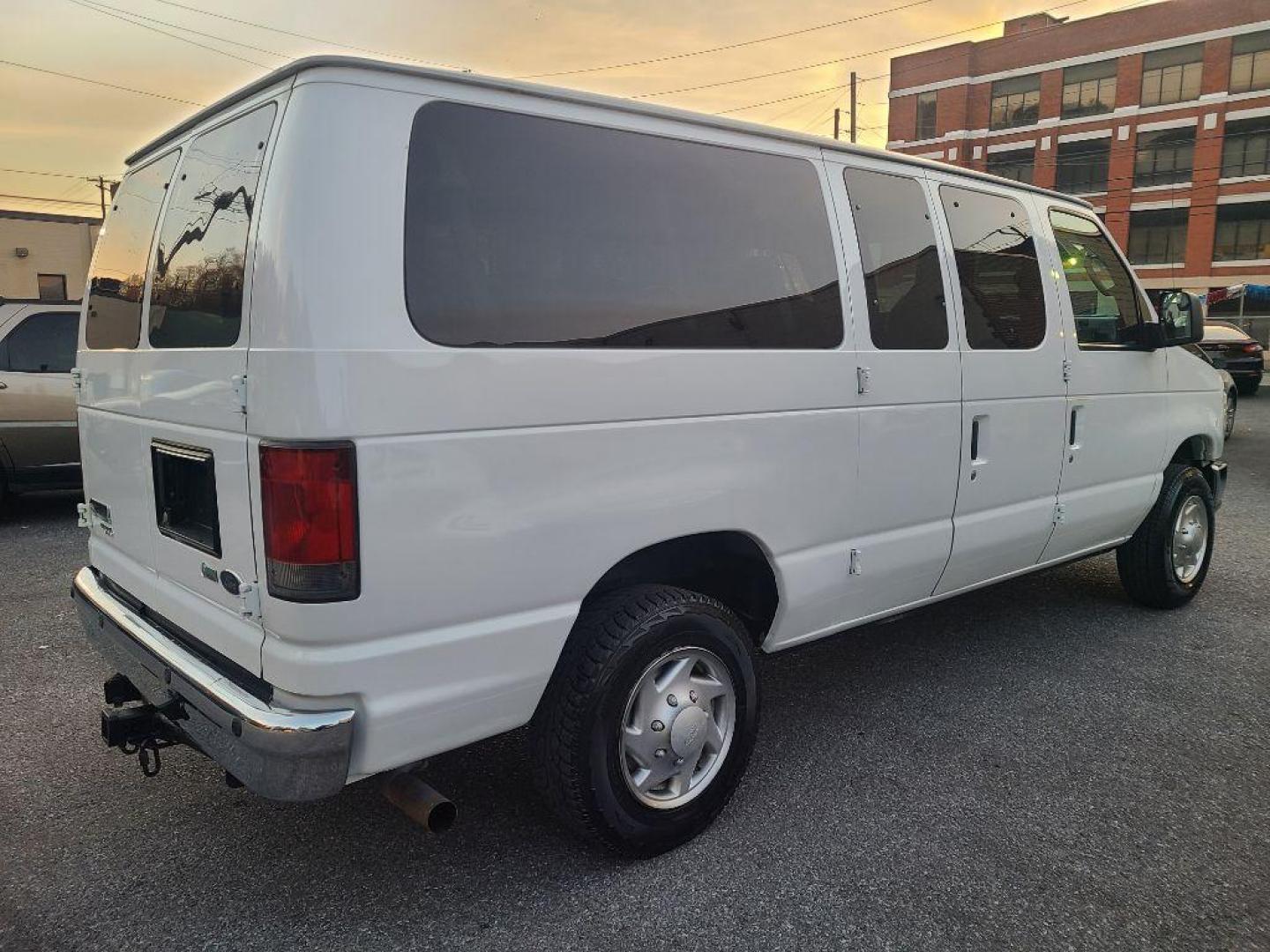 2010 WHITE FORD ECONOLINE E350 SUPER DUTY WAGON (1FBNE3BL8AD) with an 5.4L engine, Automatic transmission, located at 117 North Cameron Street, Harrisburg, PA, 17101, (717) 963-8962, 40.266762, -76.875259 - WE FINANCE!!! Good Credit/ Bad Credit/ No Credit - ALL Trade-Ins Welcomed!!! ***Guaranteed Credit Approval*** APPLY ONLINE or CALL us TODAY ;) Internet Prices and Marketplace Prices are SPECIAL discounted ***CASH DEALS*** Retail Prices are higher. Please call us to discuss your cash and finan - Photo#4