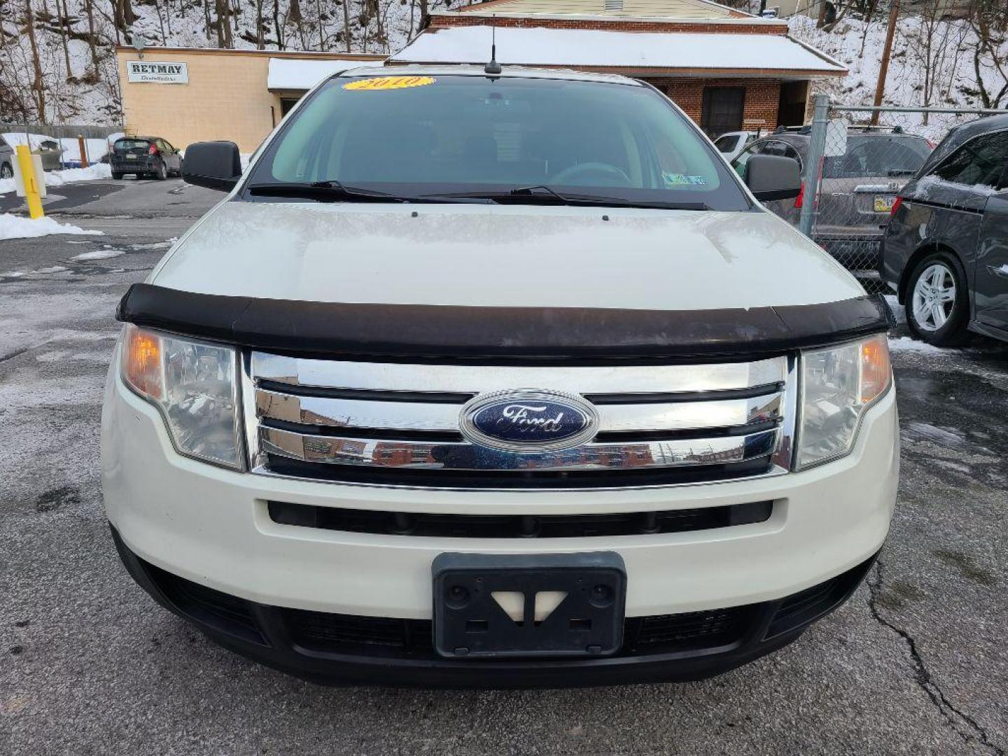 2010 WHITE FORD EDGE SE (2FMDK3GC5AB) with an 3.5L engine, Automatic transmission, located at 117 North Cameron Street, Harrisburg, PA, 17101, (717) 963-8962, 40.266762, -76.875259 - WE FINANCE!!! Good Credit/ Bad Credit/ No Credit - ALL Trade-Ins Welcomed!!! ***Guaranteed Credit Approval*** APPLY ONLINE or CALL us TODAY ;) Internet Prices and Marketplace Prices are SPECIAL discounted ***CASH DEALS*** Retail Prices are higher. Please call us to discuss your cash and finan - Photo#7