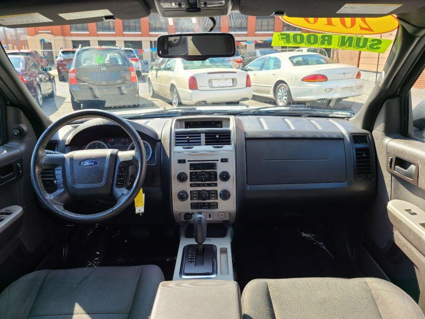 2010 SILVER FORD ESCAPE XLT (1FMCU9DG6AK) with an 3.0L engine, Automatic transmission, located at 117 North Cameron Street, Harrisburg, PA, 17101, (717) 963-8962, 40.266762, -76.875259 - WE FINANCE!!! Good Credit/ Bad Credit/ No Credit - ALL Trade-Ins Welcomed!!! ***Guaranteed Credit Approval*** APPLY ONLINE or CALL us TODAY ;) Internet Prices and Marketplace Prices are SPECIAL discounted ***CASH DEALS*** Retail Prices are higher. Please call us to discuss your cash and finan - Photo#13