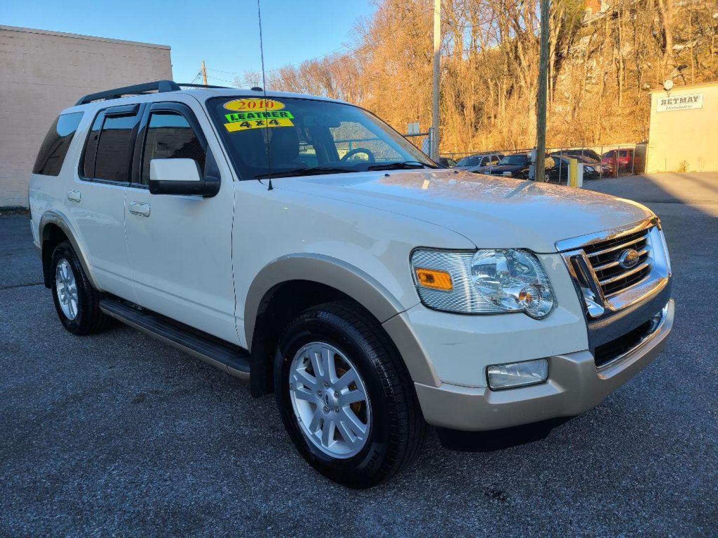 2010 WHITE FORD EXPLORER EDDIE BAUER (1FMEU7EE1AU) with an 4.0L engine, Automatic transmission, located at 117 North Cameron Street, Harrisburg, PA, 17101, (717) 963-8962, 40.266762, -76.875259 - WE FINANCE!!! Good Credit/ Bad Credit/ No Credit - ALL Trade-Ins Welcomed!!! ***Guaranteed Credit Approval*** APPLY ONLINE or CALL us TODAY ;) Internet Prices and Marketplace Prices are SPECIAL discounted ***CASH DEALS*** Retail Prices are higher. Please call us to discuss your cash and finan - Photo#6