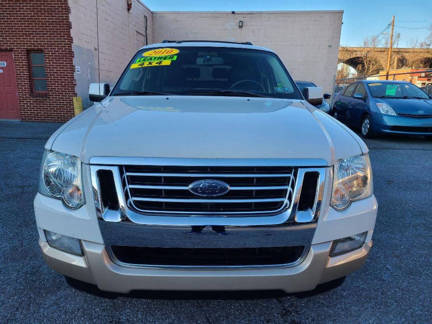 2010 WHITE FORD EXPLORER EDDIE BAUER (1FMEU7EE1AU) with an 4.0L engine, Automatic transmission, located at 117 North Cameron Street, Harrisburg, PA, 17101, (717) 963-8962, 40.266762, -76.875259 - WE FINANCE!!! Good Credit/ Bad Credit/ No Credit - ALL Trade-Ins Welcomed!!! ***Guaranteed Credit Approval*** APPLY ONLINE or CALL us TODAY ;) Internet Prices and Marketplace Prices are SPECIAL discounted ***CASH DEALS*** Retail Prices are higher. Please call us to discuss your cash and finan - Photo#7