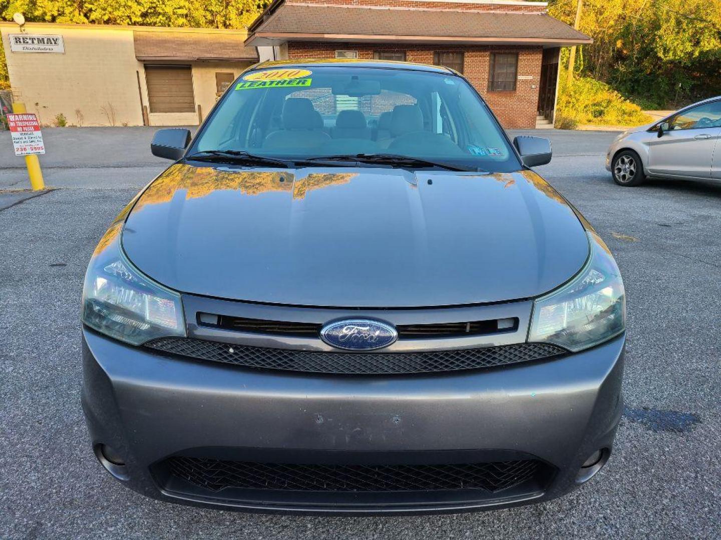 2010 GRAY FORD FOCUS SES (1FAHP3GNXAW) with an 2.0L engine, Automatic transmission, located at 117 North Cameron Street, Harrisburg, PA, 17101, (717) 963-8962, 40.266762, -76.875259 - WE FINANCE!!! Good Credit/ Bad Credit/ No Credit - ALL Trade-Ins Welcomed!!! ***Guaranteed Credit Approval*** APPLY ONLINE or CALL us TODAY ;) Internet Prices and Marketplace Prices are SPECIAL discounted ***CASH DEALS*** Retail Prices are higher. Please call us to discuss your cash and finan - Photo#7