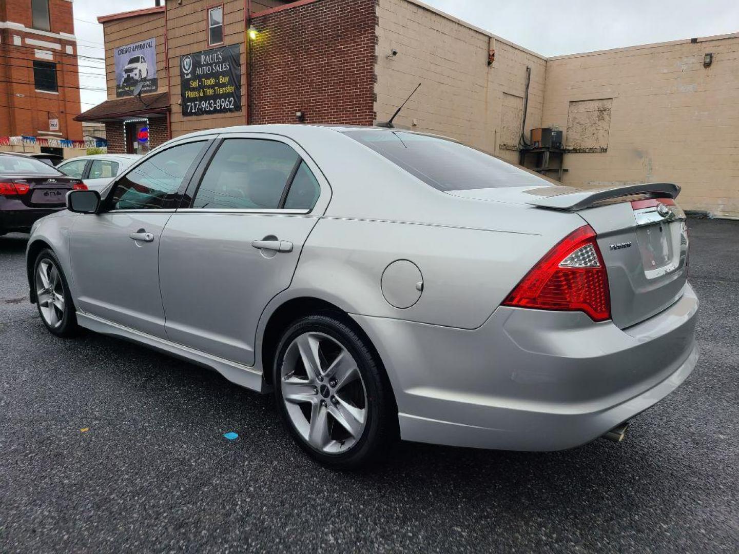 2010 SILVER FORD FUSION SPORT (3FAHP0KC6AR) with an 3.5L engine, Automatic transmission, located at 7981 Paxton Street, Harrisburg, PA, 17111, (717) 561-2926, 40.261490, -76.749229 - WE FINANCE!!! Good Credit/ Bad Credit/ No Credit - ALL Trade-Ins Welcomed!!! ***Guaranteed Credit Approval*** APPLY ONLINE or CALL us TODAY ;) Internet Prices and Marketplace Prices are SPECIAL discounted ***CASH DEALS*** Retail Prices are higher. Please call us to discuss your cash and finan - Photo#2