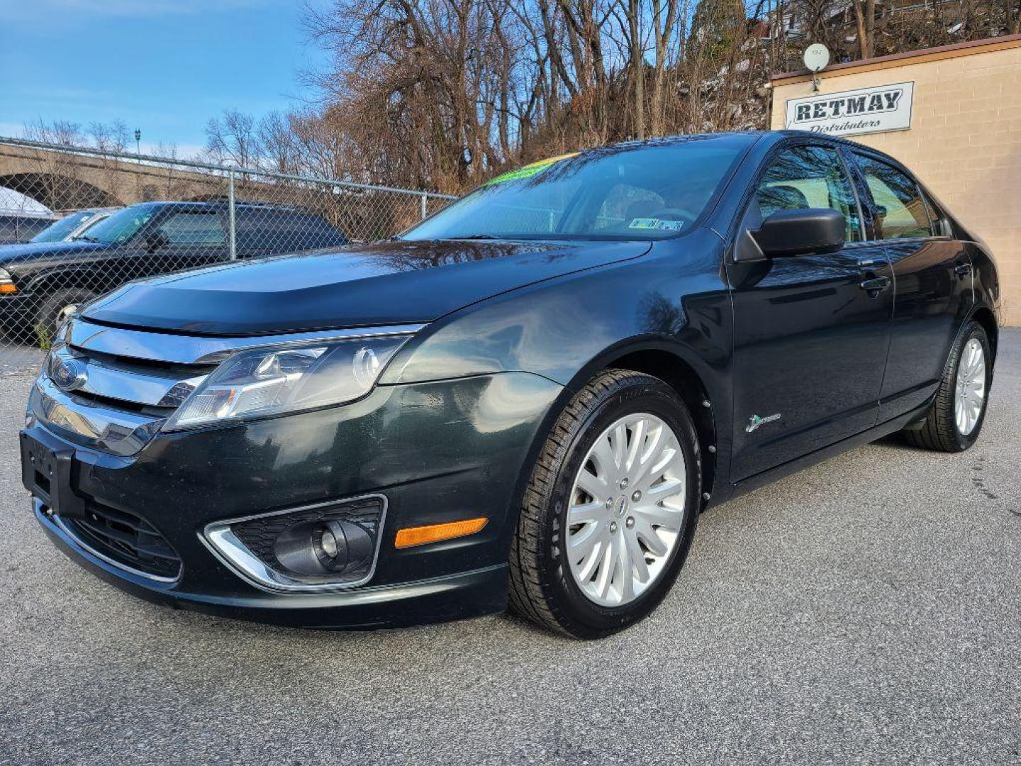 2010 GREEN FORD FUSION HYBRID (3FADP0L37AR) with an 2.5L engine, Continuously Variable transmission, located at 7981 Paxton Street, Harrisburg, PA, 17111, (717) 561-2926, 40.261490, -76.749229 - WE FINANCE!!! Good Credit/ Bad Credit/ No Credit - ALL Trade-Ins Welcomed!!! ***Guaranteed Credit Approval*** APPLY ONLINE or CALL us TODAY ;) Internet Prices and Marketplace Prices are SPECIAL discounted ***CASH DEALS*** Retail Prices are higher. Please call us to discuss your cash and finan - Photo#0