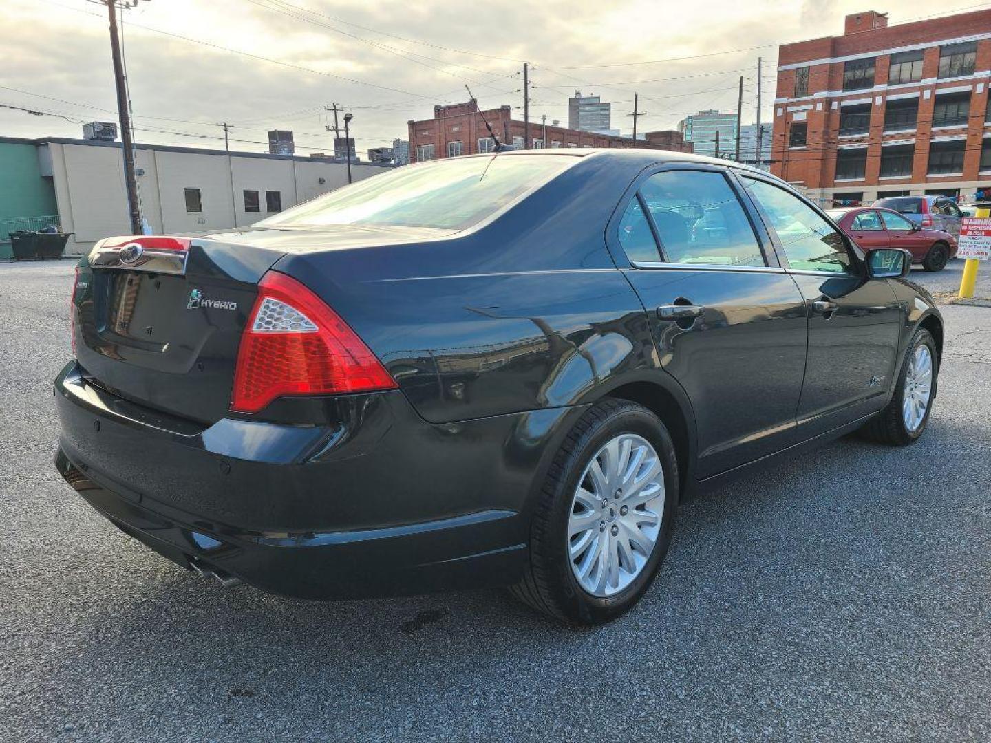 2010 GREEN FORD FUSION HYBRID (3FADP0L37AR) with an 2.5L engine, Continuously Variable transmission, located at 7981 Paxton Street, Harrisburg, PA, 17111, (717) 561-2926, 40.261490, -76.749229 - WE FINANCE!!! Good Credit/ Bad Credit/ No Credit - ALL Trade-Ins Welcomed!!! ***Guaranteed Credit Approval*** APPLY ONLINE or CALL us TODAY ;) Internet Prices and Marketplace Prices are SPECIAL discounted ***CASH DEALS*** Retail Prices are higher. Please call us to discuss your cash and finan - Photo#4