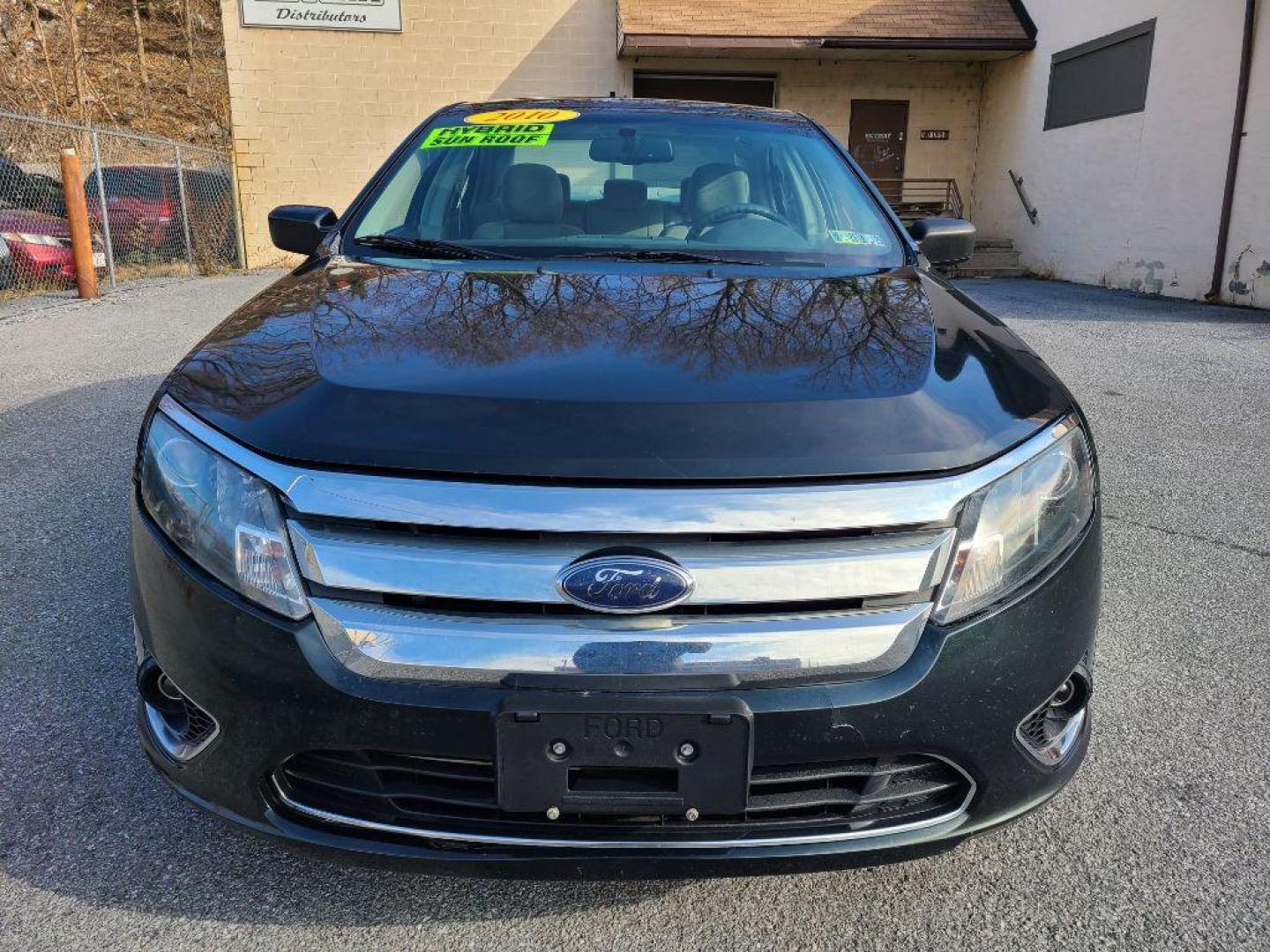 2010 GREEN FORD FUSION HYBRID (3FADP0L37AR) with an 2.5L engine, Continuously Variable transmission, located at 7981 Paxton Street, Harrisburg, PA, 17111, (717) 561-2926, 40.261490, -76.749229 - WE FINANCE!!! Good Credit/ Bad Credit/ No Credit - ALL Trade-Ins Welcomed!!! ***Guaranteed Credit Approval*** APPLY ONLINE or CALL us TODAY ;) Internet Prices and Marketplace Prices are SPECIAL discounted ***CASH DEALS*** Retail Prices are higher. Please call us to discuss your cash and finan - Photo#7