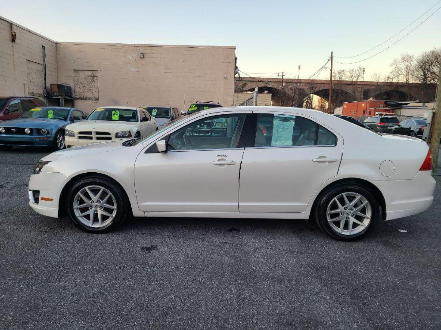 2010 WHITE FORD FUSION SEL (3FAHP0JA2AR) with an 2.5L engine, Automatic transmission, located at 117 North Cameron Street, Harrisburg, PA, 17101, (717) 963-8962, 40.266762, -76.875259 - WE FINANCE!!! Good Credit/ Bad Credit/ No Credit - ALL Trade-Ins Welcomed!!! ***Guaranteed Credit Approval*** APPLY ONLINE or CALL us TODAY ;) Internet Prices and Marketplace Prices are SPECIAL discounted ***CASH DEALS*** Retail Prices are higher. Please call us to discuss your cash and finan - Photo#1