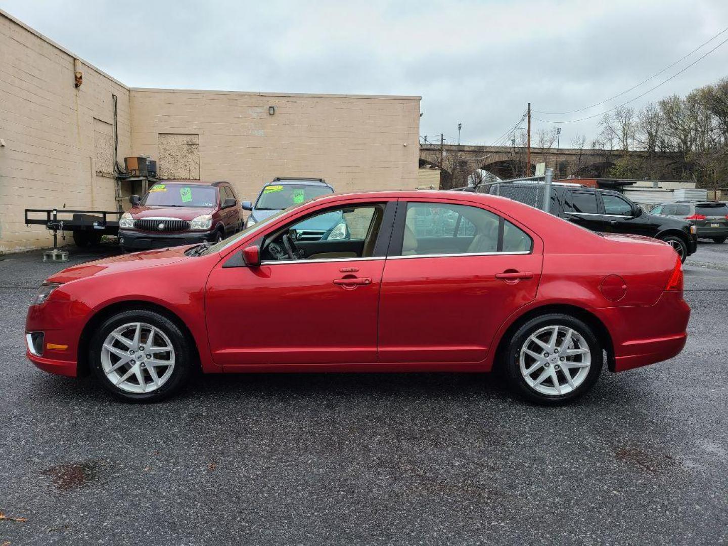 2010 RED FORD FUSION SEL (3FAHP0JAXAR) with an 2.5L engine, Automatic transmission, located at 117 North Cameron Street, Harrisburg, PA, 17101, (717) 963-8962, 40.266762, -76.875259 - WE FINANCE!!! Good Credit/ Bad Credit/ No Credit - ALL Trade-Ins Welcomed!!! ***Guaranteed Credit Approval*** APPLY ONLINE or CALL us TODAY ;) Internet Prices and Marketplace Prices are SPECIAL discounted ***CASH DEALS*** Retail Prices are higher. Please call us to discuss your cash and finan - Photo#1