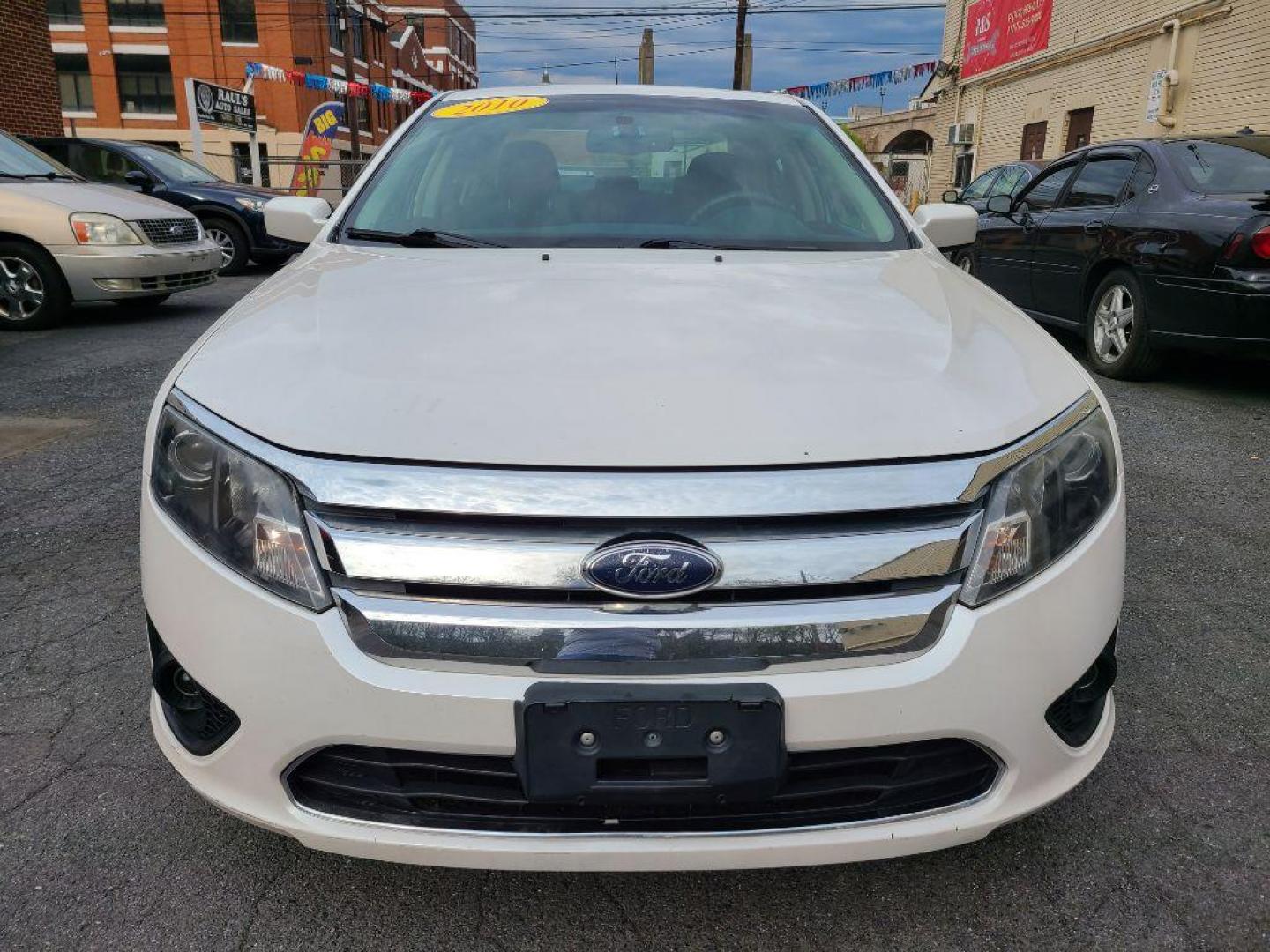 2010 WHITE FORD FUSION SE (3FAHP0HAXAR) with an 2.5L engine, Automatic transmission, located at 117 North Cameron Street, Harrisburg, PA, 17101, (717) 963-8962, 40.266762, -76.875259 - WE FINANCE!!! Good Credit/ Bad Credit/ No Credit - ALL Trade-Ins Welcomed!!! ***Guaranteed Credit Approval*** APPLY ONLINE or CALL us TODAY ;) Internet Prices and Marketplace Prices are SPECIAL discounted ***CASH DEALS*** Retail Prices are higher. Please call us to discuss your cash and finan - Photo#7