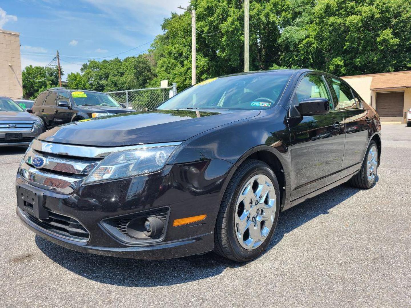 2010 BLACK FORD FUSION SE (3FAHP0HA8AR) with an 2.5L engine, 6-Speed Manual transmission, located at 7981 Paxton Street, Harrisburg, PA, 17111, (717) 561-2926, 40.261490, -76.749229 - WE FINANCE!!! Good Credit/ Bad Credit/ No Credit - ALL Trade-Ins Welcomed!!! ***Guaranteed Credit Approval*** APPLY ONLINE or CALL us TODAY ;) Internet Prices and Marketplace Prices are SPECIAL discounted ***CASH DEALS*** Retail Prices are higher. Please call us to discuss your cash and finan - Photo#0