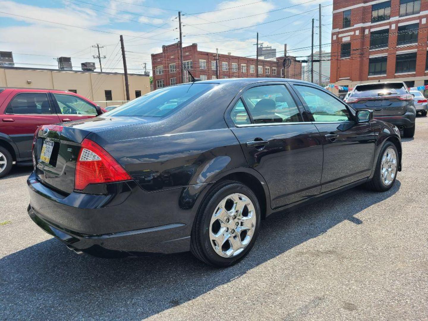 2010 BLACK FORD FUSION SE (3FAHP0HA8AR) with an 2.5L engine, 6-Speed Manual transmission, located at 7981 Paxton Street, Harrisburg, PA, 17111, (717) 561-2926, 40.261490, -76.749229 - WE FINANCE!!! Good Credit/ Bad Credit/ No Credit - ALL Trade-Ins Welcomed!!! ***Guaranteed Credit Approval*** APPLY ONLINE or CALL us TODAY ;) Internet Prices and Marketplace Prices are SPECIAL discounted ***CASH DEALS*** Retail Prices are higher. Please call us to discuss your cash and finan - Photo#4