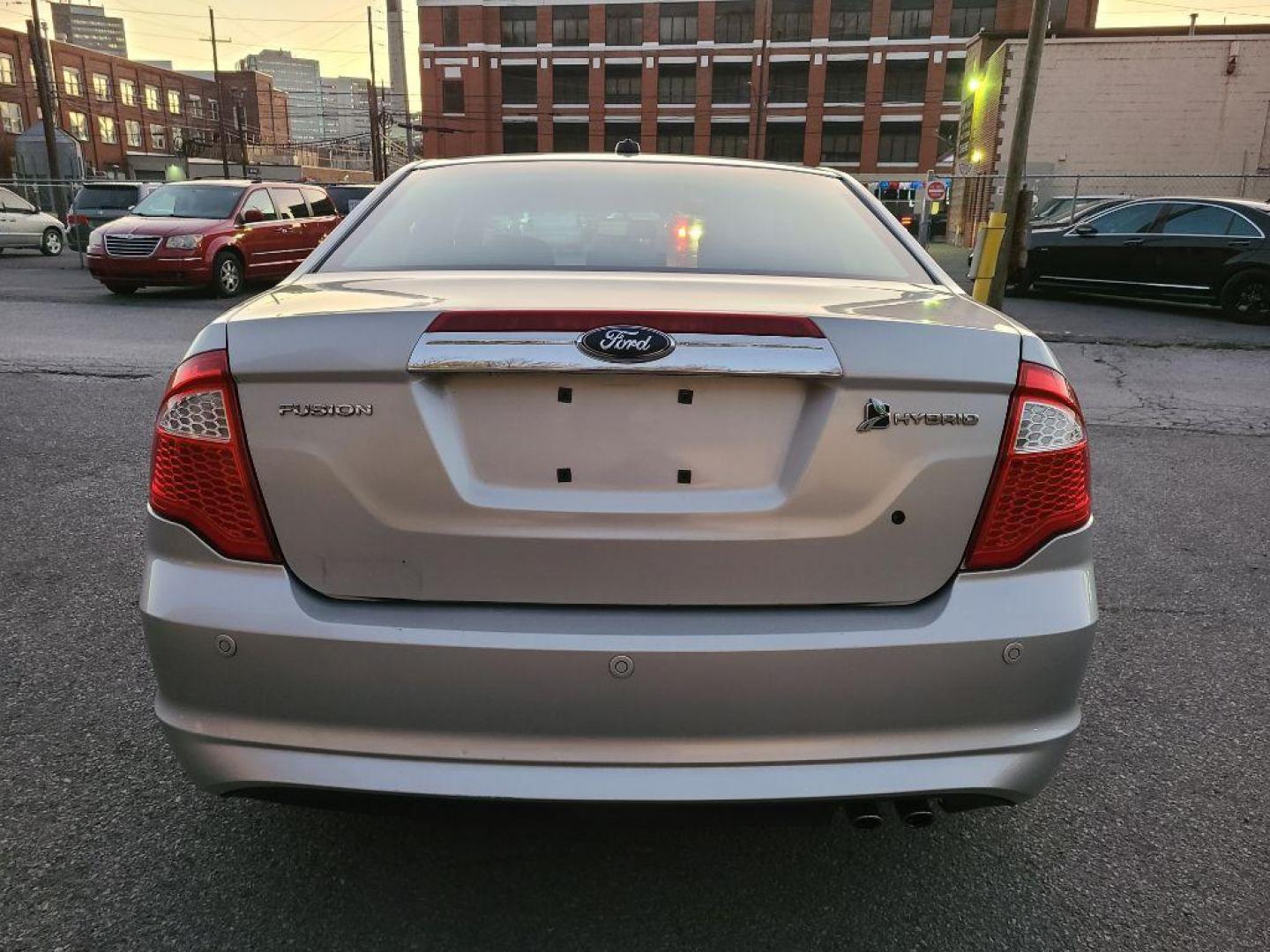 2010 SILVER FORD FUSION HYBRID (3FADP0L3XAR) with an 2.5L engine, Continuously Variable transmission, located at 7981 Paxton Street, Harrisburg, PA, 17111, (717) 561-2926, 40.261490, -76.749229 - WE FINANCE!!! Good Credit/ Bad Credit/ No Credit - ALL Trade-Ins Welcomed!!! ***Guaranteed Credit Approval*** APPLY ONLINE or CALL us TODAY ;) Internet Prices and Marketplace Prices are SPECIAL discounted ***CASH DEALS*** Retail Prices are higher. Please call us to discuss your cash and finan - Photo#3