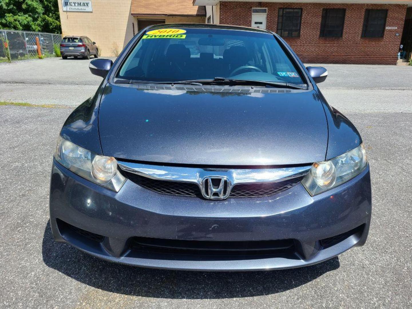 2010 GRAY HONDA CIVIC HYBRID (JHMFA3F2XAS) with an 1.3L engine, Continuously Variable transmission, located at 117 North Cameron Street, Harrisburg, PA, 17101, (717) 963-8962, 40.266762, -76.875259 - WE FINANCE!!! Good Credit/ Bad Credit/ No Credit - ALL Trade-Ins Welcomed!!! ***Guaranteed Credit Approval*** APPLY ONLINE or CALL us TODAY ;) Internet Prices and Marketplace Prices are SPECIAL discounted ***CASH DEALS*** Retail Prices are higher. Please call us to discuss your cash and finan - Photo#7