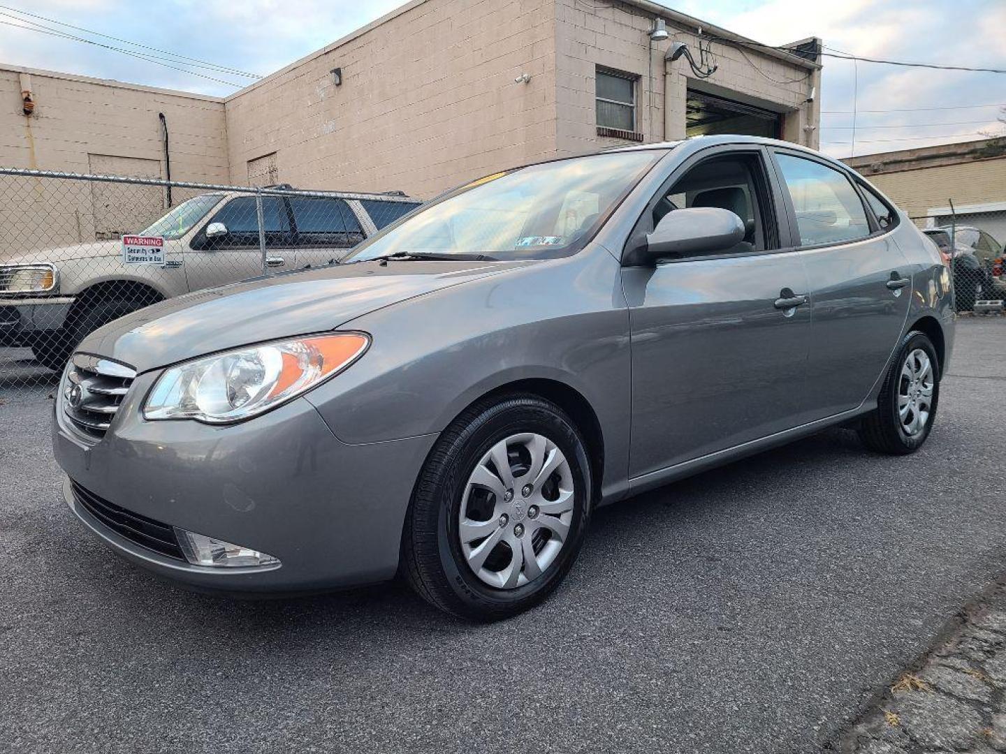 2010 GRAY HYUNDAI ELANTRA GLS (KMHDU4AD2AU) with an 2.0L engine, Automatic transmission, located at 117 North Cameron Street, Harrisburg, PA, 17101, (717) 963-8962, 40.266762, -76.875259 - WE FINANCE!!! Good Credit/ Bad Credit/ No Credit - ALL Trade-Ins Welcomed!!! ***Guaranteed Credit Approval*** APPLY ONLINE or CALL us TODAY ;) Internet Prices and Marketplace Prices are SPECIAL discounted ***CASH DEALS*** Retail Prices are higher. Please call us to discuss your cash and finan - Photo#0