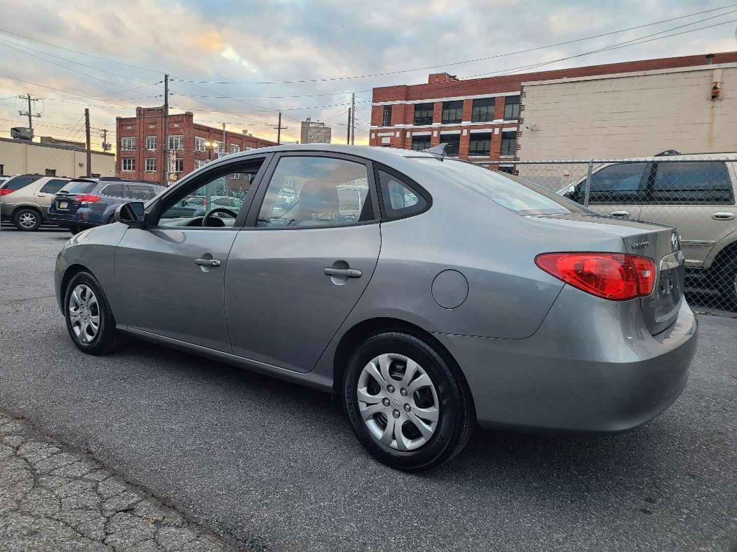 2010 GRAY HYUNDAI ELANTRA GLS (KMHDU4AD2AU) with an 2.0L engine, Automatic transmission, located at 117 North Cameron Street, Harrisburg, PA, 17101, (717) 963-8962, 40.266762, -76.875259 - WE FINANCE!!! Good Credit/ Bad Credit/ No Credit - ALL Trade-Ins Welcomed!!! ***Guaranteed Credit Approval*** APPLY ONLINE or CALL us TODAY ;) Internet Prices and Marketplace Prices are SPECIAL discounted ***CASH DEALS*** Retail Prices are higher. Please call us to discuss your cash and finan - Photo#2