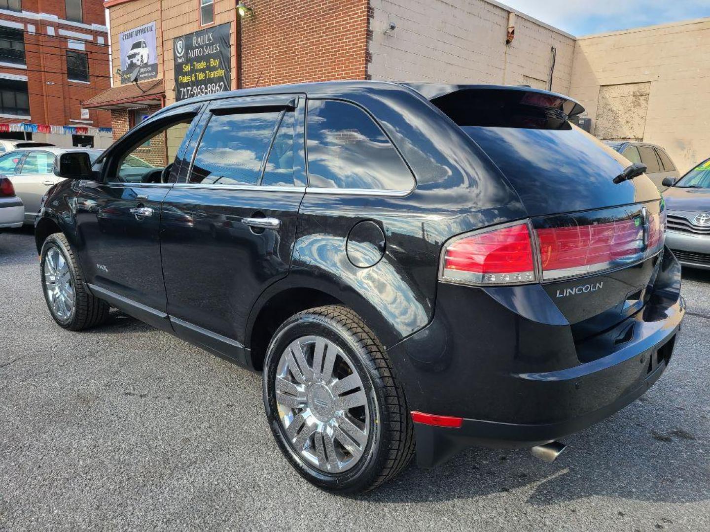 2010 BLACK LINCOLN MKX AWD (2LMDJ8JC2AB) with an 3.5L engine, Automatic transmission, located at 117 North Cameron Street, Harrisburg, PA, 17101, (717) 963-8962, 40.266762, -76.875259 - WE FINANCE!!! Good Credit/ Bad Credit/ No Credit - ALL Trade-Ins Welcomed!!! ***Guaranteed Credit Approval*** APPLY ONLINE or CALL us TODAY ;) Internet Prices and Marketplace Prices are SPECIAL discounted ***CASH DEALS*** Retail Prices are higher. Please call us to discuss your cash and finan - Photo#2