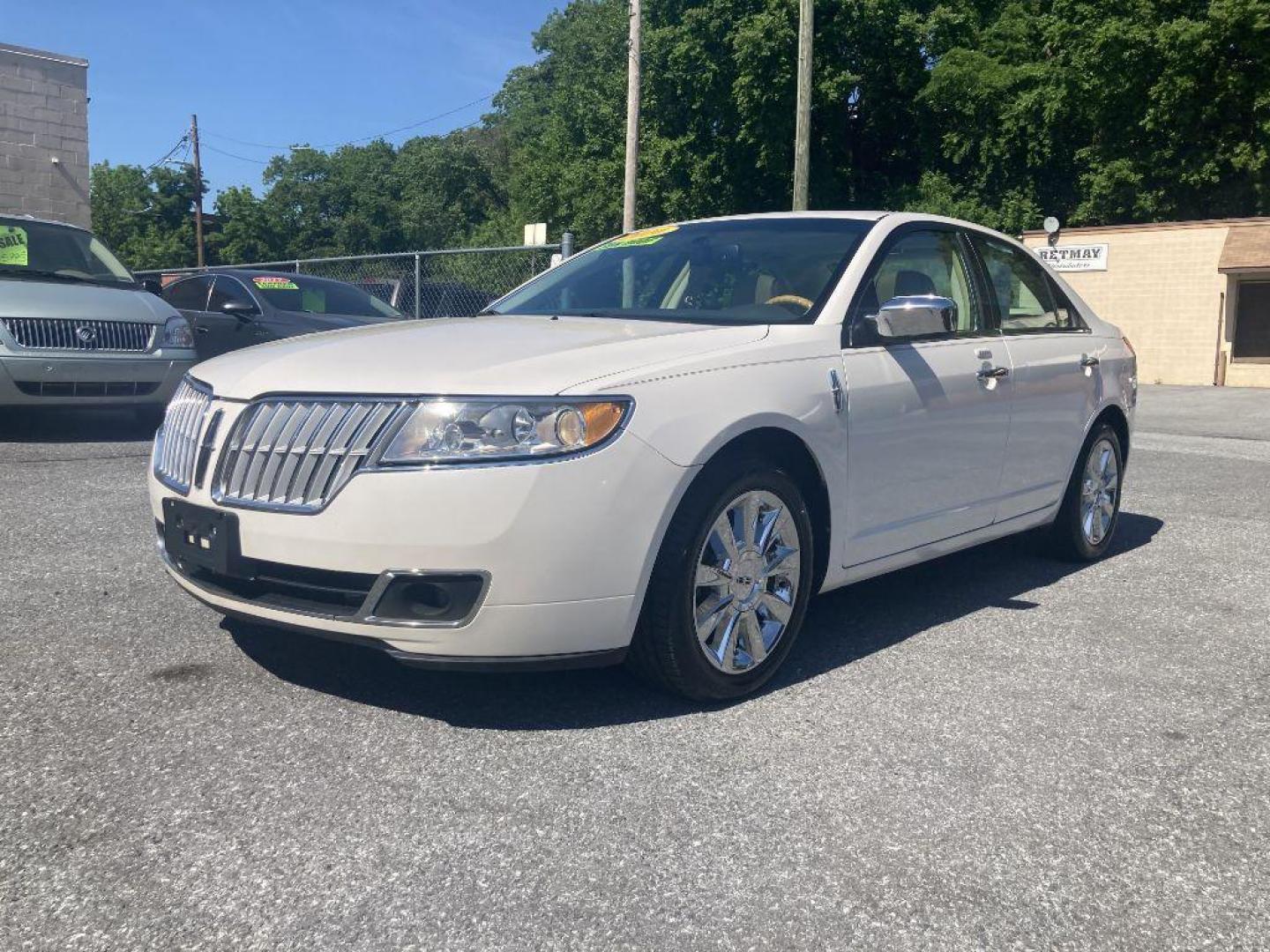 2010 WHITE LINCOLN MKZ SEDAN (3LNHL2GC0AR) with an 3.5L engine, Automatic transmission, located at 117 North Cameron Street, Harrisburg, PA, 17101, (717) 963-8962, 40.266762, -76.875259 - WE FINANCE!!! Good Credit/ Bad Credit/ No Credit - ALL Trade-Ins Welcomed!!! ***Guaranteed Credit Approval*** APPLY ONLINE or CALL us TODAY ;) Internet Prices and Marketplace Prices are SPECIAL discounted ***CASH DEALS*** Retail Prices are higher. Please call us to discuss your cash and finan - Photo#0