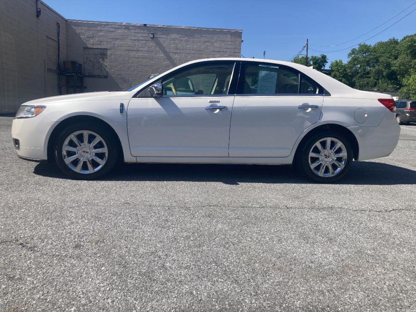 2010 WHITE LINCOLN MKZ SEDAN (3LNHL2GC0AR) with an 3.5L engine, Automatic transmission, located at 117 North Cameron Street, Harrisburg, PA, 17101, (717) 963-8962, 40.266762, -76.875259 - WE FINANCE!!! Good Credit/ Bad Credit/ No Credit - ALL Trade-Ins Welcomed!!! ***Guaranteed Credit Approval*** APPLY ONLINE or CALL us TODAY ;) Internet Prices and Marketplace Prices are SPECIAL discounted ***CASH DEALS*** Retail Prices are higher. Please call us to discuss your cash and finan - Photo#1