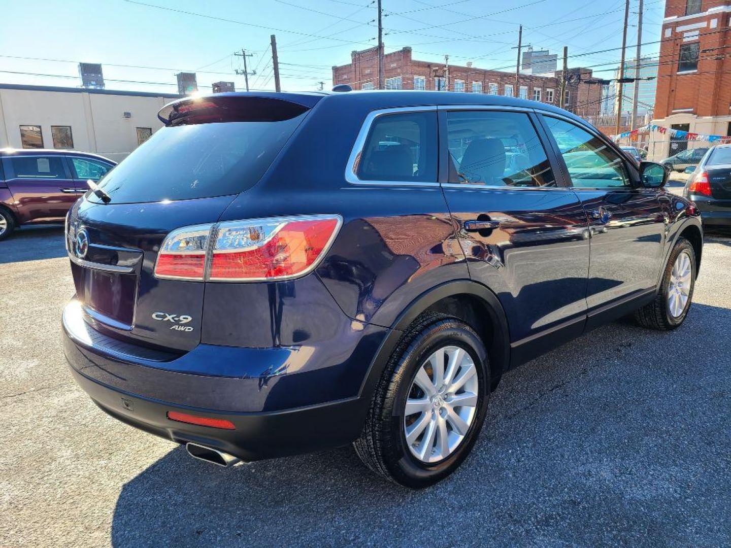 2010 BLUE MAZDA CX-9 TOURING AWD (JM3TB3MV2A0) with an 3.7L engine, Automatic transmission, located at 117 North Cameron Street, Harrisburg, PA, 17101, (717) 963-8962, 40.266762, -76.875259 - WE FINANCE!!! Good Credit/ Bad Credit/ No Credit - ALL Trade-Ins Welcomed!!! ***Guaranteed Credit Approval*** APPLY ONLINE or CALL us TODAY ;) Internet Prices and Marketplace Prices are SPECIAL discounted ***CASH DEALS*** Retail Prices are higher. Please call us to discuss your cash and finan - Photo#4