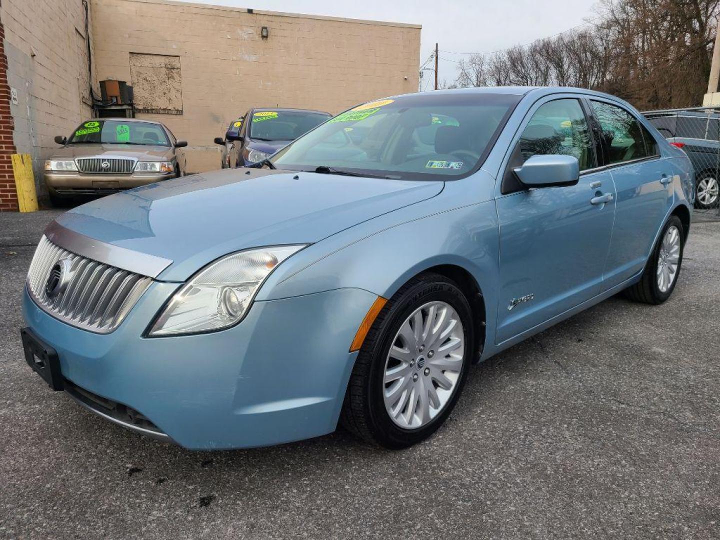 2010 BLUE MERCURY MILAN HYBRID (3MEDM0L39AR) with an 2.5L engine, Continuously Variable transmission, located at 117 North Cameron Street, Harrisburg, PA, 17101, (717) 963-8962, 40.266762, -76.875259 - WE FINANCE!!! Good Credit/ Bad Credit/ No Credit - ALL Trade-Ins Welcomed!!! ***Guaranteed Credit Approval*** APPLY ONLINE or CALL us TODAY ;) Internet Prices and Marketplace Prices are SPECIAL discounted ***CASH DEALS*** Retail Prices are higher. Please call us to discuss your cash and finan - Photo#0