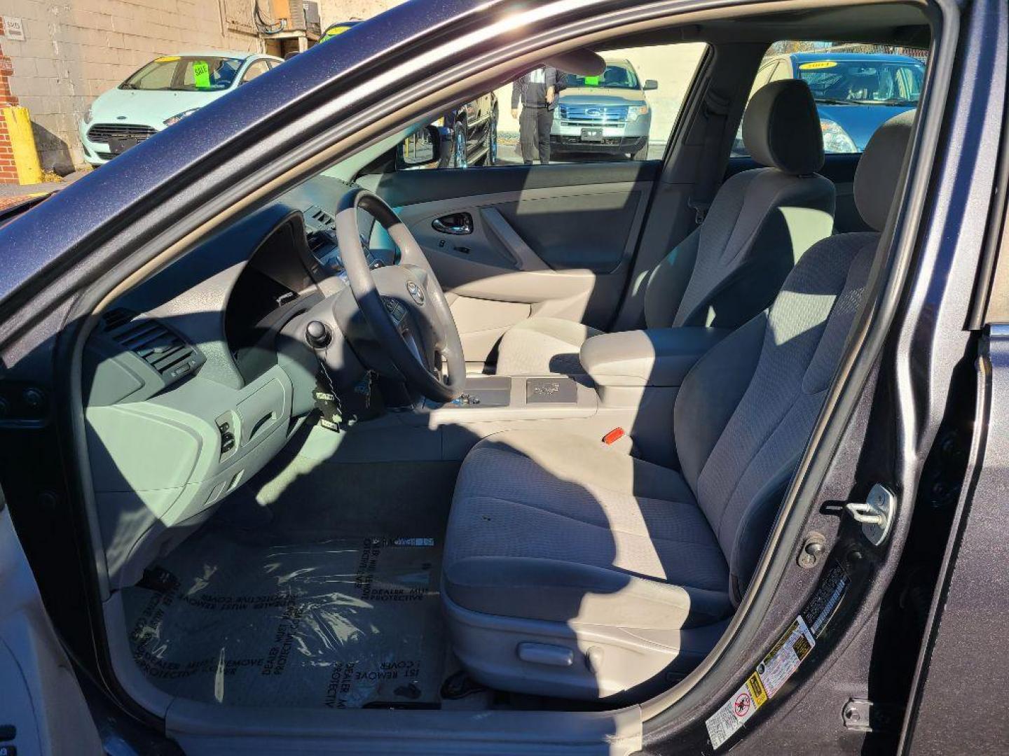 2010 GRAY TOYOTA CAMRY BASE (4T1BF3EK2AU) with an 2.5L engine, Automatic transmission, located at 117 North Cameron Street, Harrisburg, PA, 17101, (717) 963-8962, 40.266762, -76.875259 - WE FINANCE!!! Good Credit/ Bad Credit/ No Credit - ALL Trade-Ins Welcomed!!! ***Guaranteed Credit Approval*** APPLY ONLINE or CALL us TODAY ;) Internet Prices and Marketplace Prices are SPECIAL discounted ***CASH DEALS*** Retail Prices are higher. Please call us to discuss your cash and finan - Photo#12