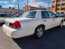 2011 WHITE FORD CROWN VICTORIA LX (2FABP7EV0BX) with an 4.6L engine, Automatic transmission, located at 117 North Cameron Street, Harrisburg, PA, 17101, (717) 963-8962, 40.266762, -76.875259 - WE FINANCE!!! Good Credit/ Bad Credit/ No Credit - ALL Trade-Ins Welcomed!!! ***Guaranteed Credit Approval*** APPLY ONLINE or CALL us TODAY ;) Internet Prices and Marketplace Prices are SPECIAL discounted ***CASH DEALS*** Retail Prices are higher. Please call us to discuss your cash and finan - Photo#4