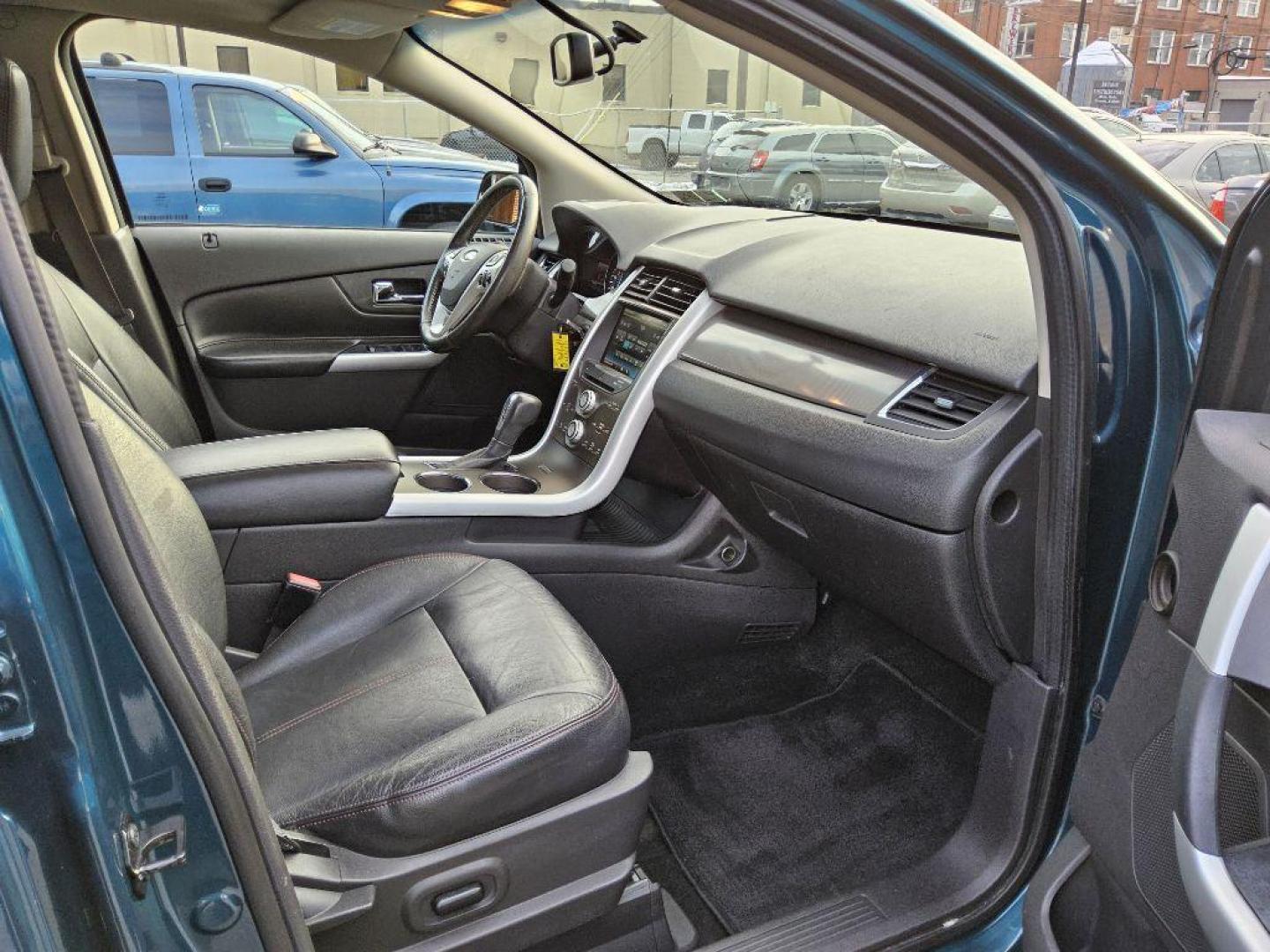 2011 GREEN FORD EDGE SEL (2FMDK4JC9BB) with an 3.5L engine, Automatic transmission, located at 117 North Cameron Street, Harrisburg, PA, 17101, (717) 963-8962, 40.266762, -76.875259 - WE FINANCE!!! Good Credit/ Bad Credit/ No Credit - ALL Trade-Ins Welcomed!!! ***Guaranteed Credit Approval*** APPLY ONLINE or CALL us TODAY ;) Internet Prices and Marketplace Prices are SPECIAL discounted ***CASH DEALS*** Retail Prices are higher. Please call us to discuss your cash and finan - Photo#8