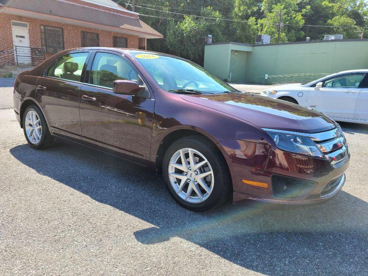 2011 BURGAN FORD FUSION SE (3FAHP0HAXBR) with an 2.5L engine, Automatic transmission, located at 7981 Paxton Street, Harrisburg, PA, 17111, (717) 561-2926, 40.261490, -76.749229 - WE FINANCE!!! Good Credit/ Bad Credit/ No Credit - ALL Trade-Ins Welcomed!!! ***Guaranteed Credit Approval*** APPLY ONLINE or CALL us TODAY ;) Internet Prices and Marketplace Prices are SPECIAL discounted ***CASH DEALS*** Retail Prices are higher. Please call us to discuss your cash and finan - Photo#6