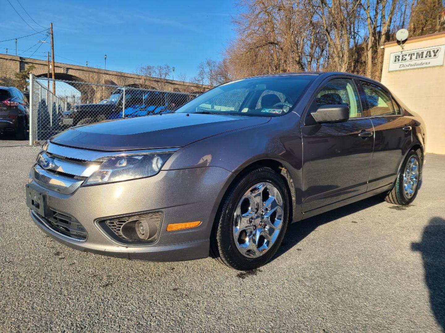 2011 GRAY FORD FUSION SE (3FAHP0HA0BR) with an 2.5L engine, Automatic transmission, located at 117 North Cameron Street, Harrisburg, PA, 17101, (717) 963-8962, 40.266762, -76.875259 - WE FINANCE!!! Good Credit/ Bad Credit/ No Credit - ALL Trade-Ins Welcomed!!! ***Guaranteed Credit Approval*** APPLY ONLINE or CALL us TODAY ;) Internet Prices and Marketplace Prices are SPECIAL discounted ***CASH DEALS*** Retail Prices are higher. Please call us to discuss your cash and finan - Photo#0