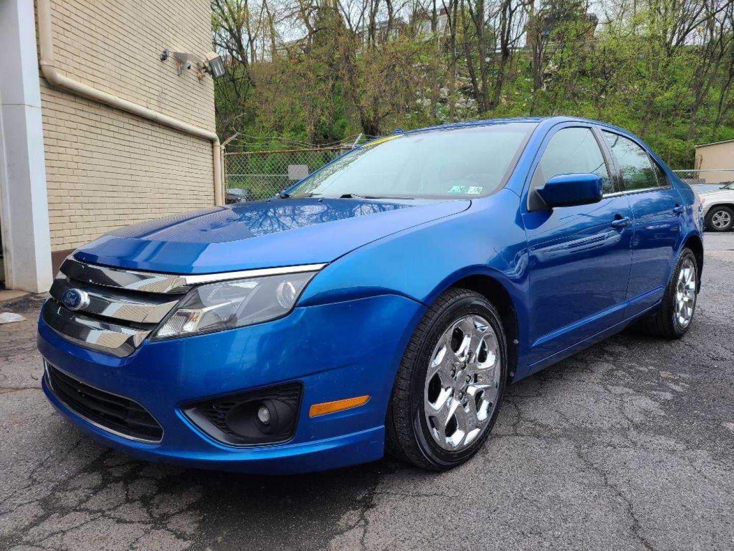 2011 BLUE FORD FUSION SE (3FAHP0HAXBR) with an 2.5L engine, Automatic transmission, located at 117 North Cameron Street, Harrisburg, PA, 17101, (717) 963-8962, 40.266762, -76.875259 - WE FINANCE!!! Good Credit/ Bad Credit/ No Credit - ALL Trade-Ins Welcomed!!! ***Guaranteed Credit Approval*** APPLY ONLINE or CALL us TODAY ;) Internet Prices and Marketplace Prices are SPECIAL discounted ***CASH DEALS*** Retail Prices are higher. Please call us to discuss your cash and finan - Photo#0