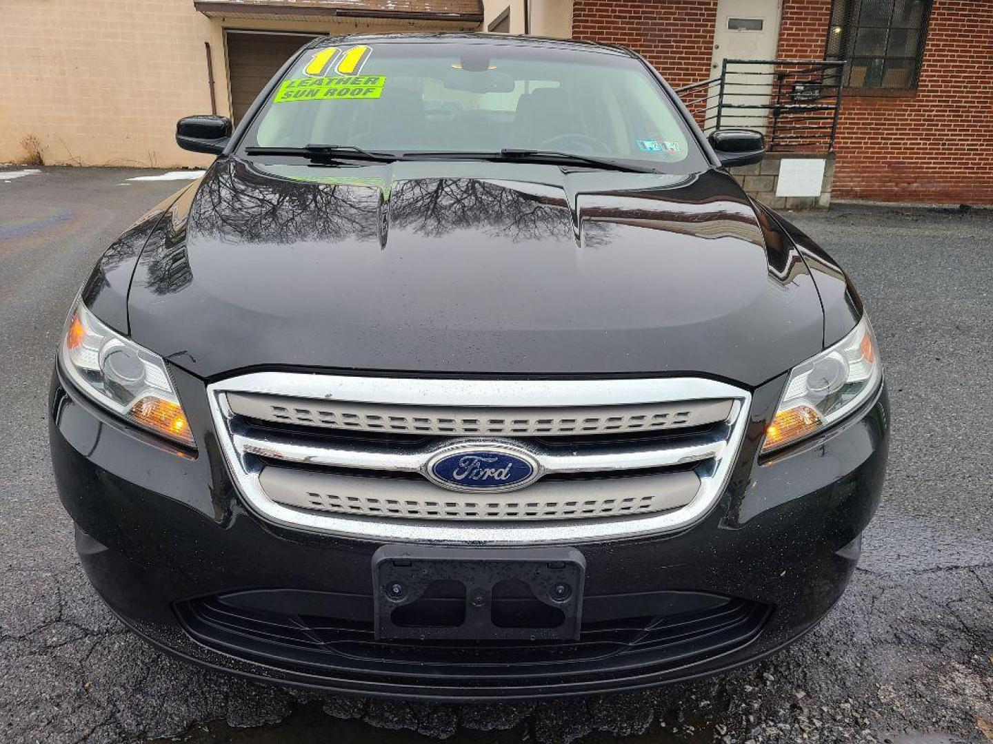 2011 BLACK FORD TAURUS SEL (1FAHP2EW6BG) with an 3.5L engine, Automatic transmission, located at 117 North Cameron Street, Harrisburg, PA, 17101, (717) 963-8962, 40.266762, -76.875259 - WE FINANCE!!! Good Credit/ Bad Credit/ No Credit - ALL Trade-Ins Welcomed!!! ***Guaranteed Credit Approval*** APPLY ONLINE or CALL us TODAY ;) Internet Prices and Marketplace Prices are SPECIAL discounted ***CASH DEALS*** Retail Prices are higher. Please call us to discuss your cash and finan - Photo#7