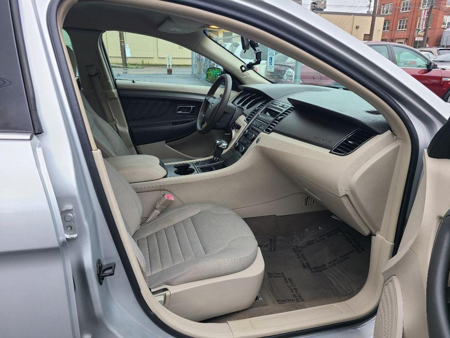 2011 SILVER FORD TAURUS SE (1FAHP2DWXBG) with an 3.5L engine, Automatic transmission, located at 117 North Cameron Street, Harrisburg, PA, 17101, (717) 963-8962, 40.266762, -76.875259 - WE FINANCE!!! Good Credit/ Bad Credit/ No Credit - ALL Trade-Ins Welcomed!!! ***Guaranteed Credit Approval*** APPLY ONLINE or CALL us TODAY ;) Internet Prices and Marketplace Prices are SPECIAL discounted ***CASH DEALS*** Retail Prices are higher. Please call us to discuss your cash and finan - Photo#8