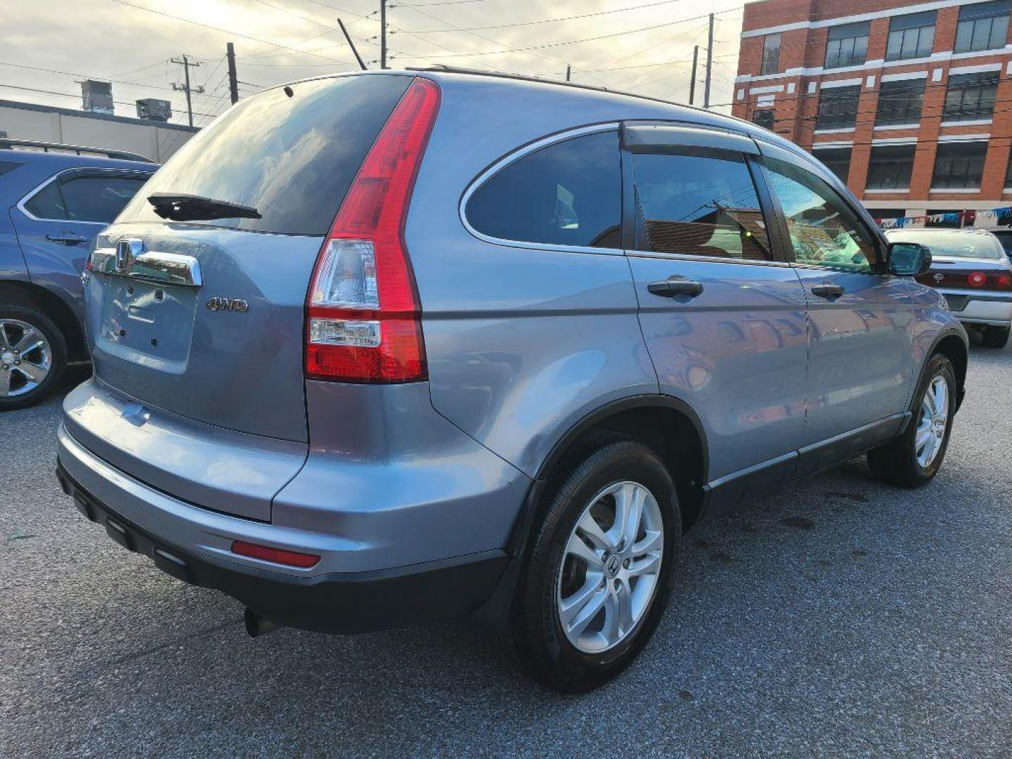 2011 BLUE HONDA CR-V EX (3CZRE4H54BG) with an 2.4L engine, Automatic transmission, located at 117 North Cameron Street, Harrisburg, PA, 17101, (717) 963-8962, 40.266762, -76.875259 - WE FINANCE!!! Good Credit/ Bad Credit/ No Credit - ALL Trade-Ins Welcomed!!! ***Guaranteed Credit Approval*** APPLY ONLINE or CALL us TODAY ;) Internet Prices and Marketplace Prices are SPECIAL discounted ***CASH DEALS*** Retail Prices are higher. Please call us to discuss your cash and finan - Photo#4