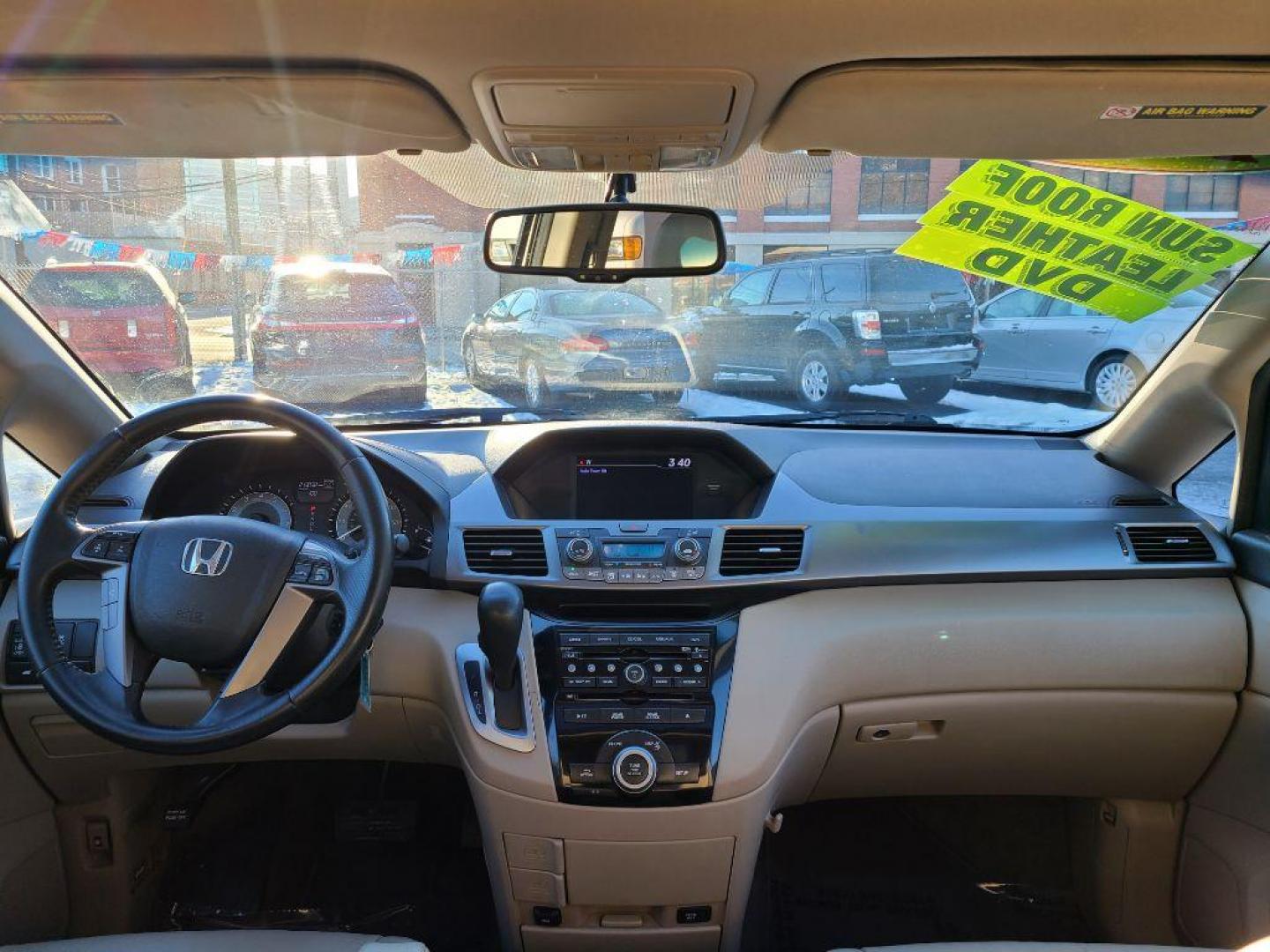 2011 GOLD HONDA ODYSSEY EXL (5FNRL5H64BB) with an 3.5L engine, Automatic transmission, located at 117 North Cameron Street, Harrisburg, PA, 17101, (717) 963-8962, 40.266762, -76.875259 - WE FINANCE!!! Good Credit/ Bad Credit/ No Credit - ALL Trade-Ins Welcomed!!! ***Guaranteed Credit Approval*** APPLY ONLINE or CALL us TODAY ;) Internet Prices and Marketplace Prices are SPECIAL discounted ***CASH DEALS*** Retail Prices are higher. Please call us to discuss your cash and finan - Photo#9