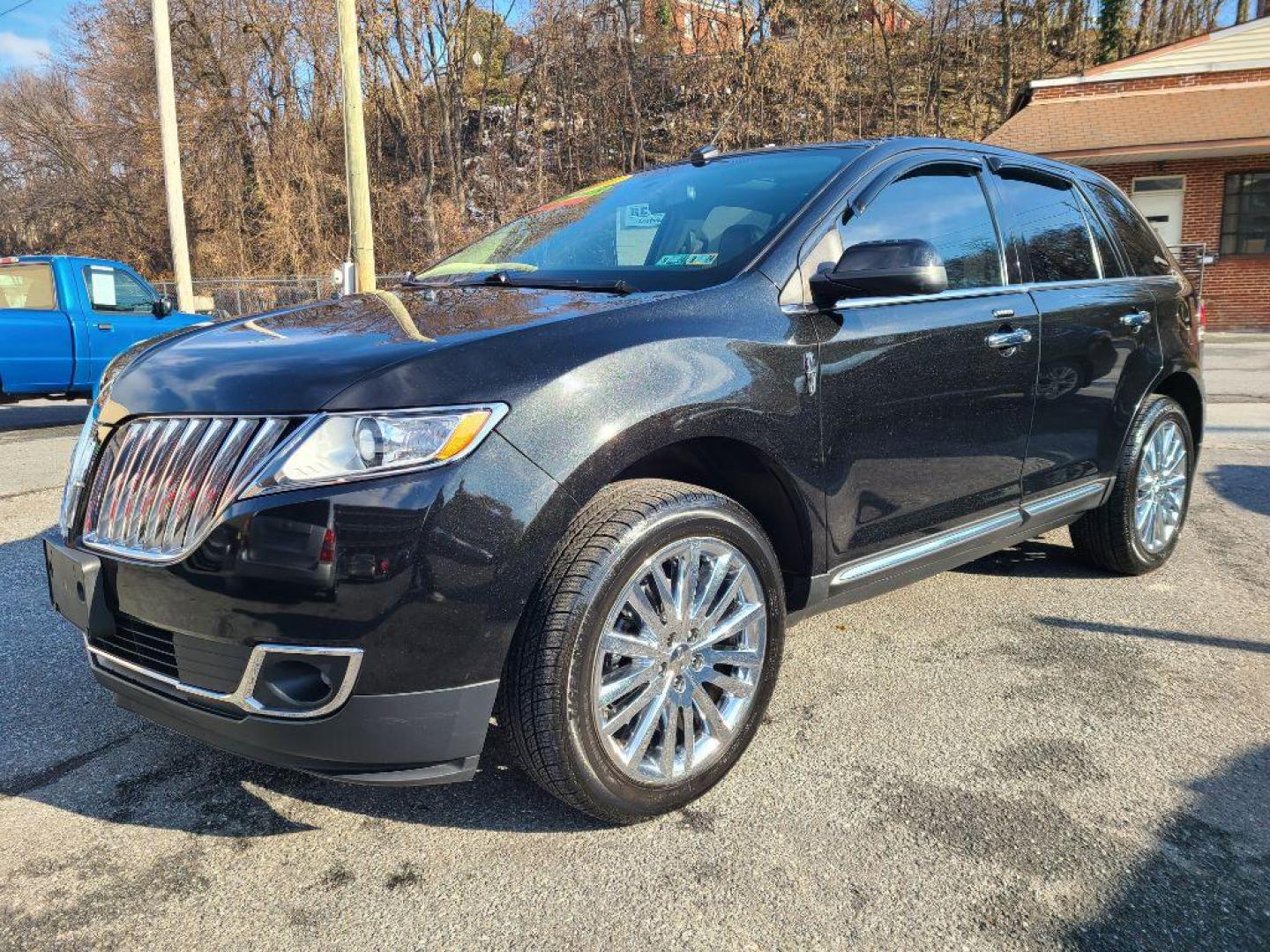 2011 BLACK LINCOLN MKX SUV (2LMDJ8JK7BB) with an 3.7L engine, Automatic transmission, located at 117 North Cameron Street, Harrisburg, PA, 17101, (717) 963-8962, 40.266762, -76.875259 - WE FINANCE!!! Good Credit/ Bad Credit/ No Credit - ALL Trade-Ins Welcomed!!! ***Guaranteed Credit Approval*** APPLY ONLINE or CALL us TODAY ;) Internet Prices and Marketplace Prices are SPECIAL discounted ***CASH DEALS*** Retail Prices are higher. Please call us to discuss your cash and finan - Photo#0