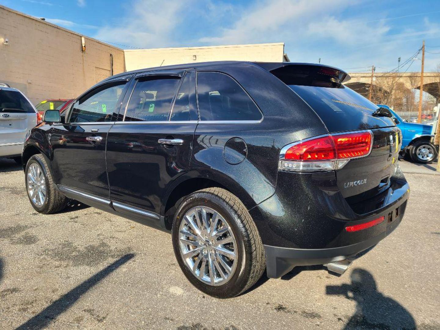 2011 BLACK LINCOLN MKX SUV (2LMDJ8JK7BB) with an 3.7L engine, Automatic transmission, located at 117 North Cameron Street, Harrisburg, PA, 17101, (717) 963-8962, 40.266762, -76.875259 - WE FINANCE!!! Good Credit/ Bad Credit/ No Credit - ALL Trade-Ins Welcomed!!! ***Guaranteed Credit Approval*** APPLY ONLINE or CALL us TODAY ;) Internet Prices and Marketplace Prices are SPECIAL discounted ***CASH DEALS*** Retail Prices are higher. Please call us to discuss your cash and finan - Photo#2