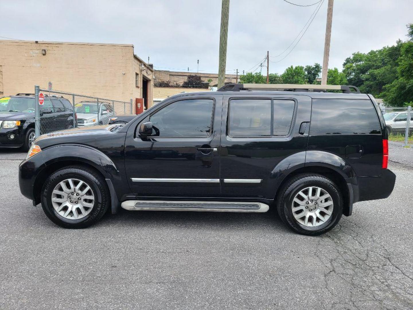 2011 BLACK NISSAN PATHFINDER S (5N1AR1NB0BC) with an 4.0L engine, Automatic transmission, located at 117 North Cameron Street, Harrisburg, PA, 17101, (717) 963-8962, 40.266762, -76.875259 - WE FINANCE!!! Good Credit/ Bad Credit/ No Credit - ALL Trade-Ins Welcomed!!! ***Guaranteed Credit Approval*** APPLY ONLINE or CALL us TODAY ;) Internet Prices and Marketplace Prices are SPECIAL discounted ***CASH DEALS*** Retail Prices are higher. Please call us to discuss your cash and finan - Photo#1