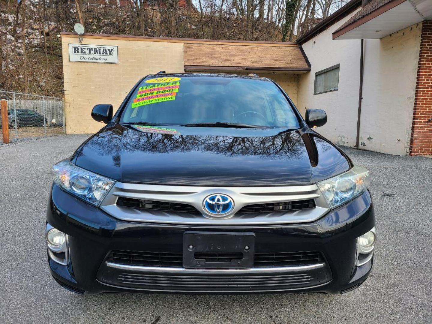 2011 BLACK TOYOTA HIGHLANDER HYBRID LIMITED (JTEDC3EH2B2) with an 3.5L engine, Continuously Variable transmission, located at 7981 Paxton Street, Harrisburg, PA, 17111, (717) 561-2926, 40.261490, -76.749229 - WE FINANCE!!! Good Credit/ Bad Credit/ No Credit - ALL Trade-Ins Welcomed!!! ***Guaranteed Credit Approval*** APPLY ONLINE or CALL us TODAY ;) Internet Prices and Marketplace Prices are SPECIAL discounted ***CASH DEALS*** Retail Prices are higher. Please call us to discuss your cash and finan - Photo#7