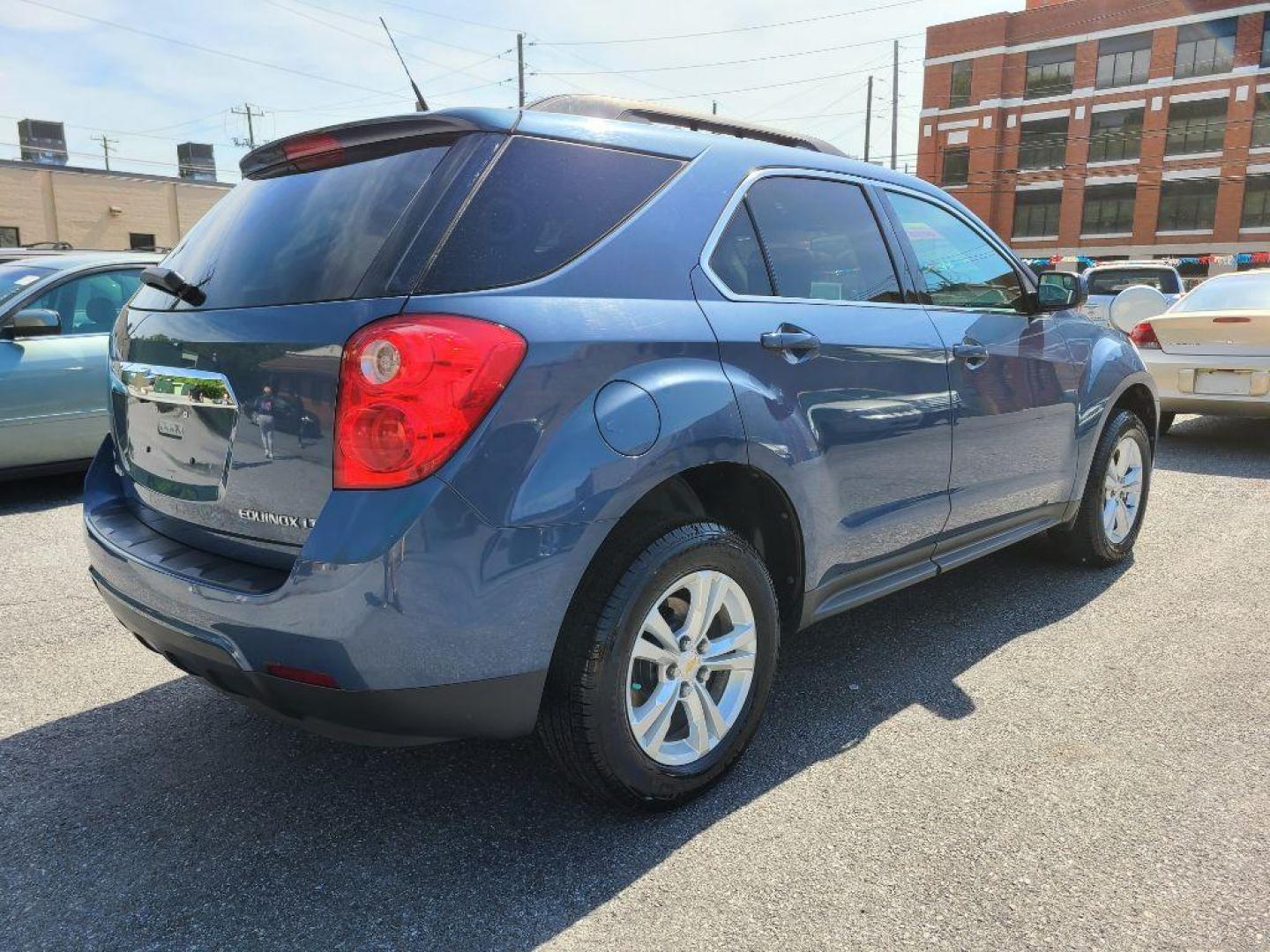 2012 BLUE CHEVROLET EQUINOX LT (2GNFLEEK7C6) with an 2.4L engine, Automatic transmission, located at 7981 Paxton Street, Harrisburg, PA, 17111, (717) 561-2926, 40.261490, -76.749229 - WE FINANCE!!! Good Credit/ Bad Credit/ No Credit - ALL Trade-Ins Welcomed!!! ***Guaranteed Credit Approval*** APPLY ONLINE or CALL us TODAY ;) Internet Prices and Marketplace Prices are SPECIAL discounted ***CASH DEALS*** Retail Prices are higher. Please call us to discuss your cash and finan - Photo#4