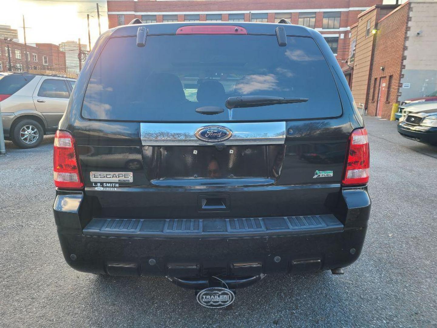 2012 BLACK FORD ESCAPE LIMITED (1FMCU9EG6CK) with an 3.0L engine, Automatic transmission, located at 7981 Paxton Street, Harrisburg, PA, 17111, (717) 561-2926, 40.261490, -76.749229 - WE FINANCE!!! Good Credit/ Bad Credit/ No Credit - ALL Trade-Ins Welcomed!!! ***Guaranteed Credit Approval*** APPLY ONLINE or CALL us TODAY ;) Internet Prices and Marketplace Prices are SPECIAL discounted ***CASH DEALS*** Retail Prices are higher. Please call us to discuss your cash and finan - Photo#3