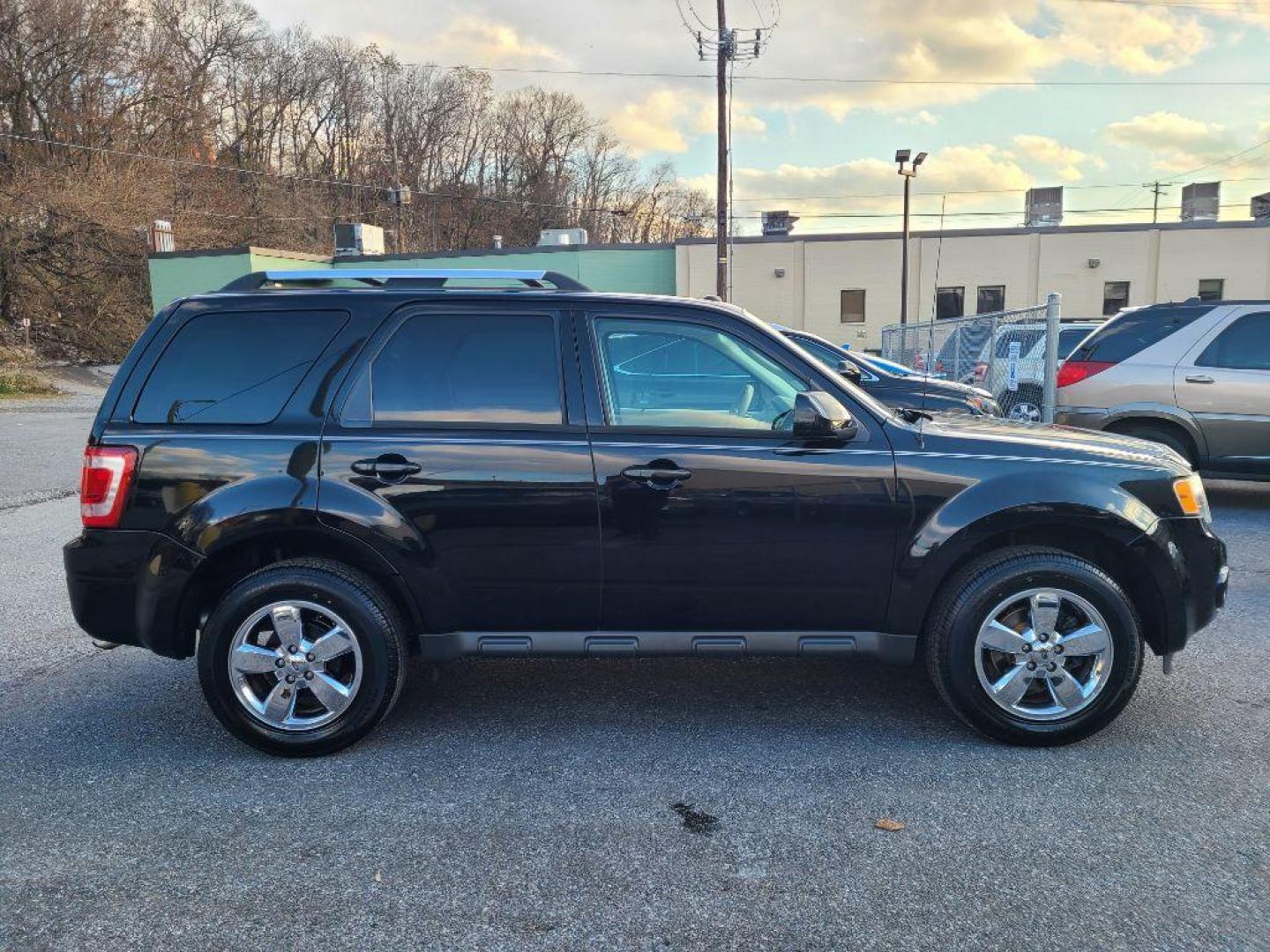 2012 BLACK FORD ESCAPE LIMITED (1FMCU9EG6CK) with an 3.0L engine, Automatic transmission, located at 7981 Paxton Street, Harrisburg, PA, 17111, (717) 561-2926, 40.261490, -76.749229 - WE FINANCE!!! Good Credit/ Bad Credit/ No Credit - ALL Trade-Ins Welcomed!!! ***Guaranteed Credit Approval*** APPLY ONLINE or CALL us TODAY ;) Internet Prices and Marketplace Prices are SPECIAL discounted ***CASH DEALS*** Retail Prices are higher. Please call us to discuss your cash and finan - Photo#5