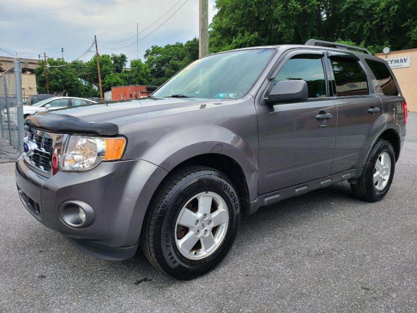 2012 GRAY FORD ESCAPE XLT (1FMCU0D78CK) with an 2.5L engine, Automatic transmission, located at 117 North Cameron Street, Harrisburg, PA, 17101, (717) 963-8962, 40.266762, -76.875259 - WE FINANCE!!! Good Credit/ Bad Credit/ No Credit - ALL Trade-Ins Welcomed!!! ***Guaranteed Credit Approval*** APPLY ONLINE or CALL us TODAY ;) Internet Prices and Marketplace Prices are SPECIAL discounted ***CASH DEALS*** Retail Prices are higher. Please call us to discuss your cash and finan - Photo#0