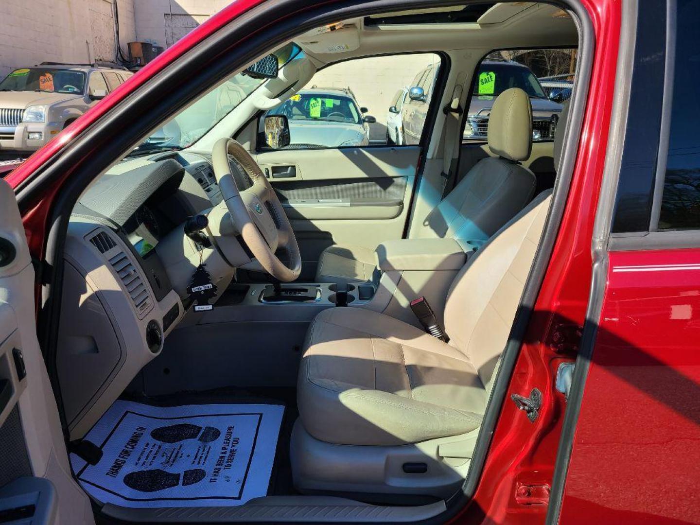 2012 RED FORD ESCAPE XLT (1FMCU0D74CK) with an 2.5L engine, Automatic transmission, located at 7981 Paxton Street, Harrisburg, PA, 17111, (717) 561-2926, 40.261490, -76.749229 - WE FINANCE!!! Good Credit/ Bad Credit/ No Credit - ALL Trade-Ins Welcomed!!! ***Guaranteed Credit Approval*** APPLY ONLINE or CALL us TODAY ;) Internet Prices and Marketplace Prices are SPECIAL discounted ***CASH DEALS*** Retail Prices are higher. Please call us to discuss your cash and finan - Photo#10